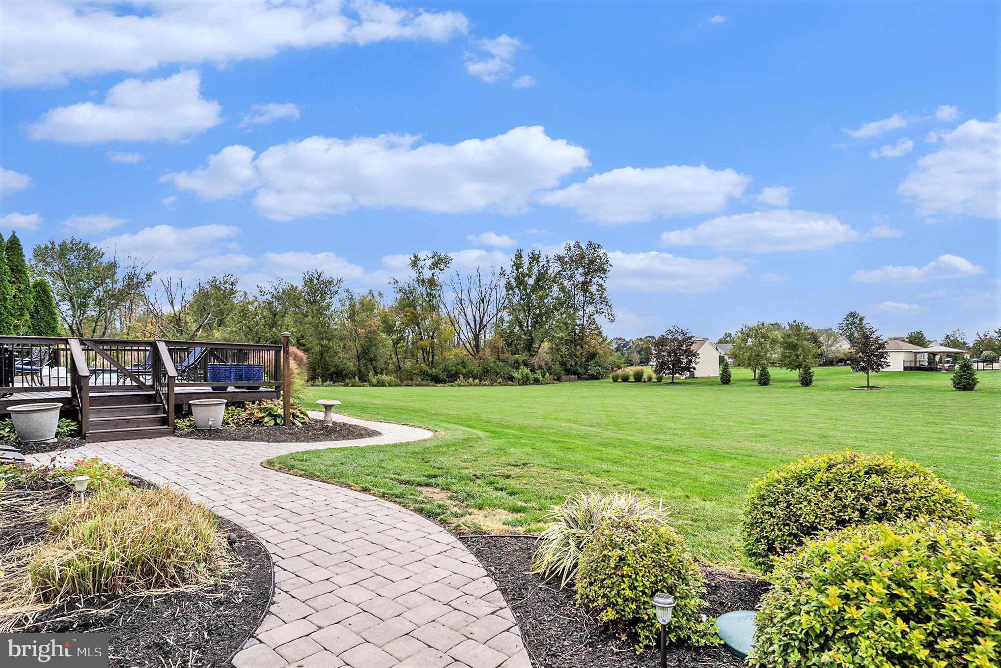 CLOVER MEADOWS - Residential