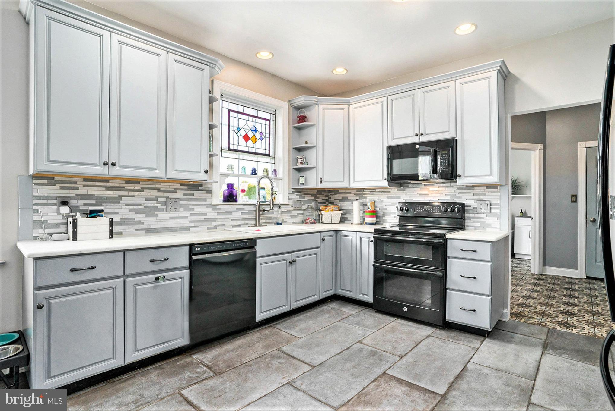 CLOVER MEADOWS - Residential
