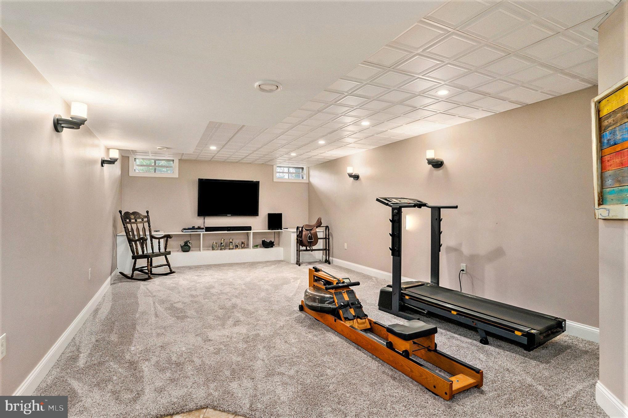 CLOVER MEADOWS - Residential