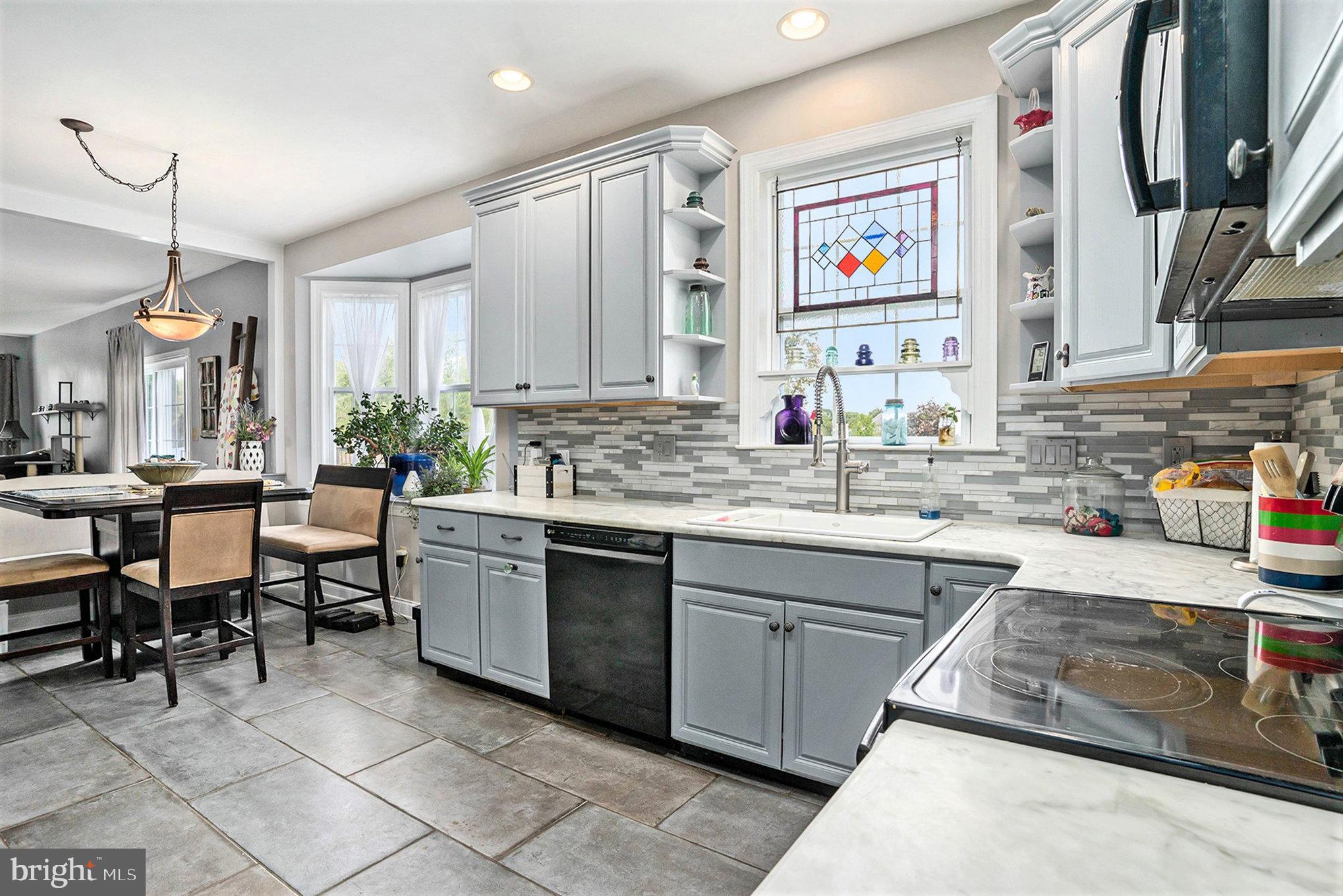 CLOVER MEADOWS - Residential