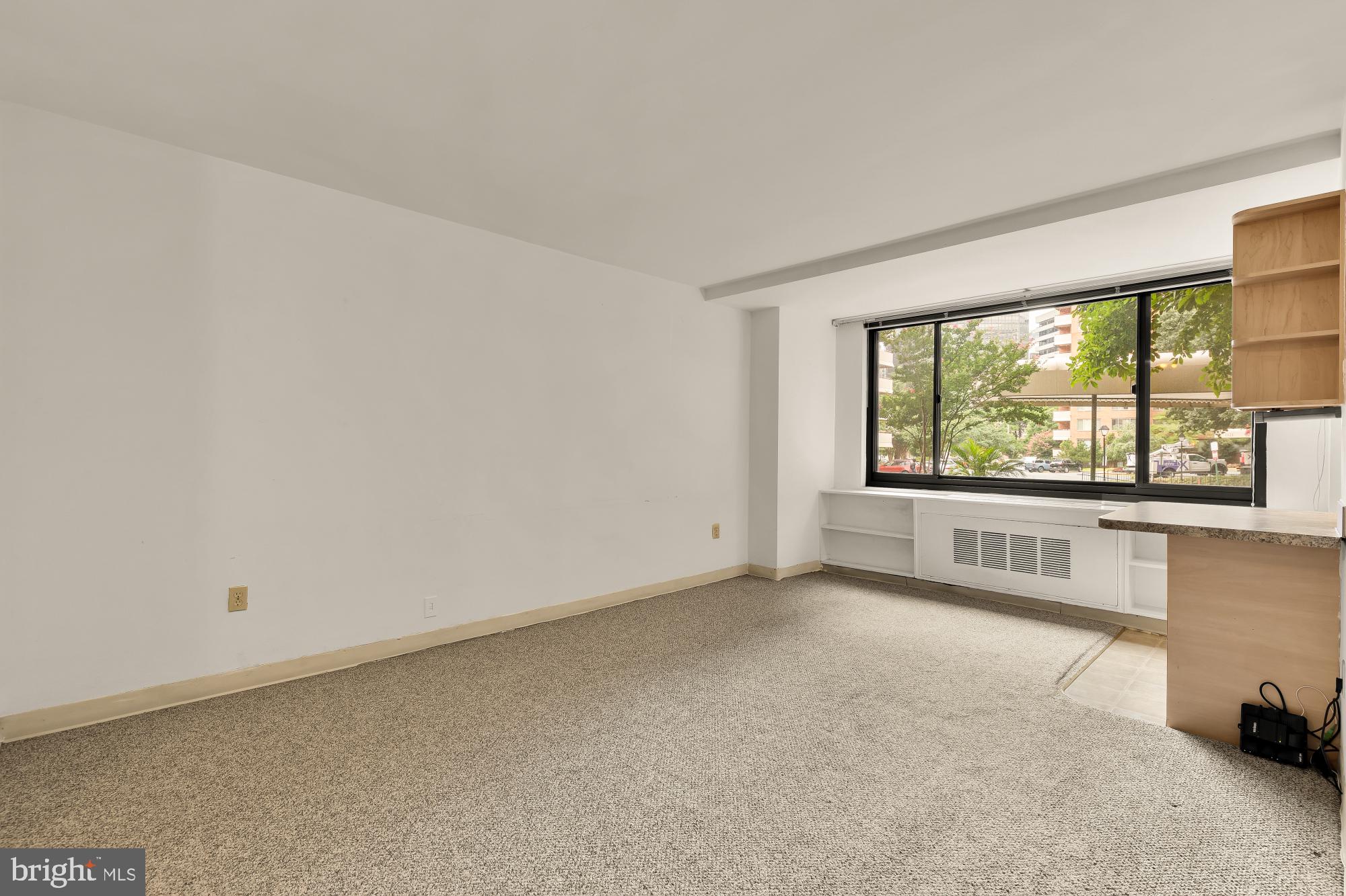 RIVER PLACE - Residential