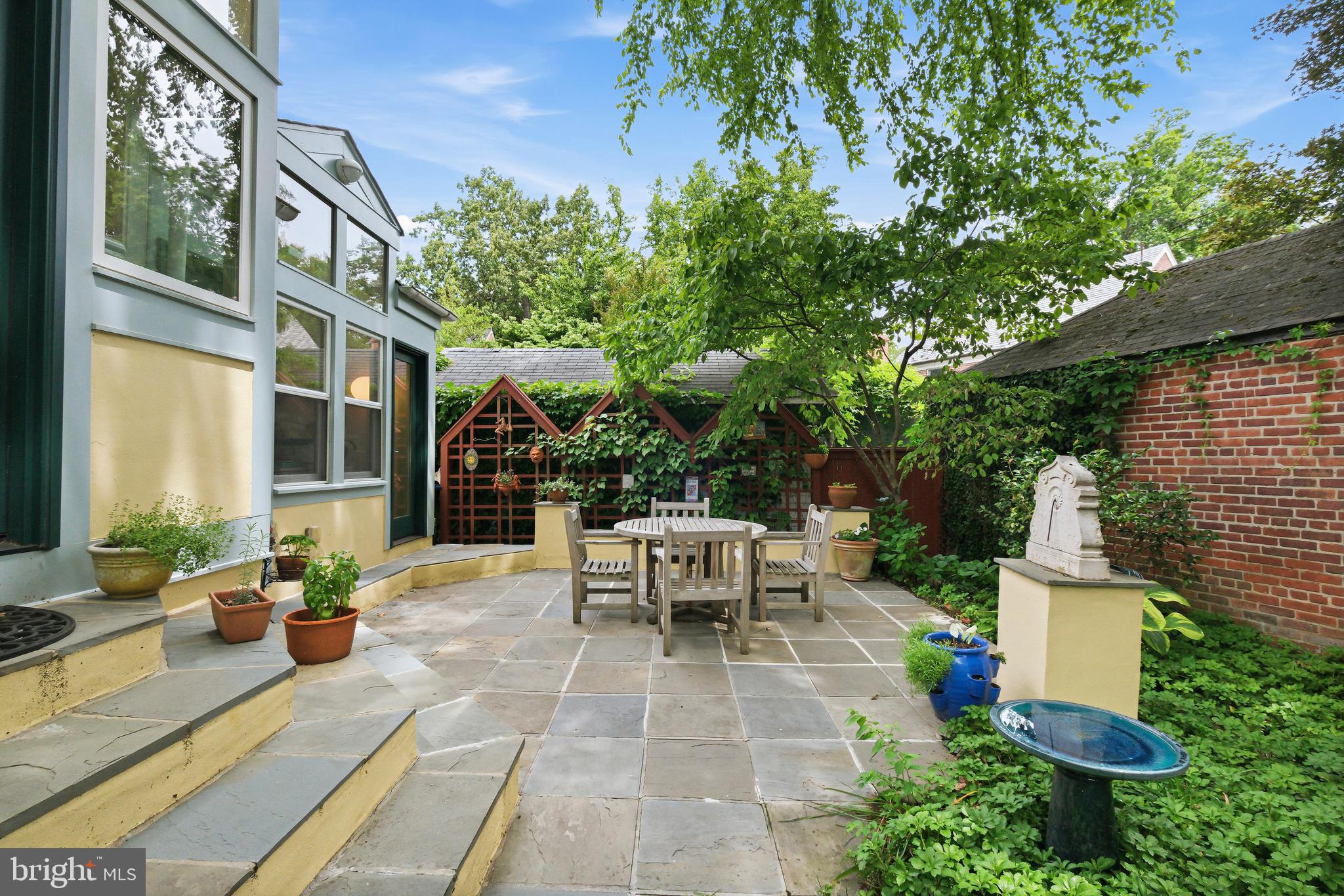 CHEVY CHASE - Residential