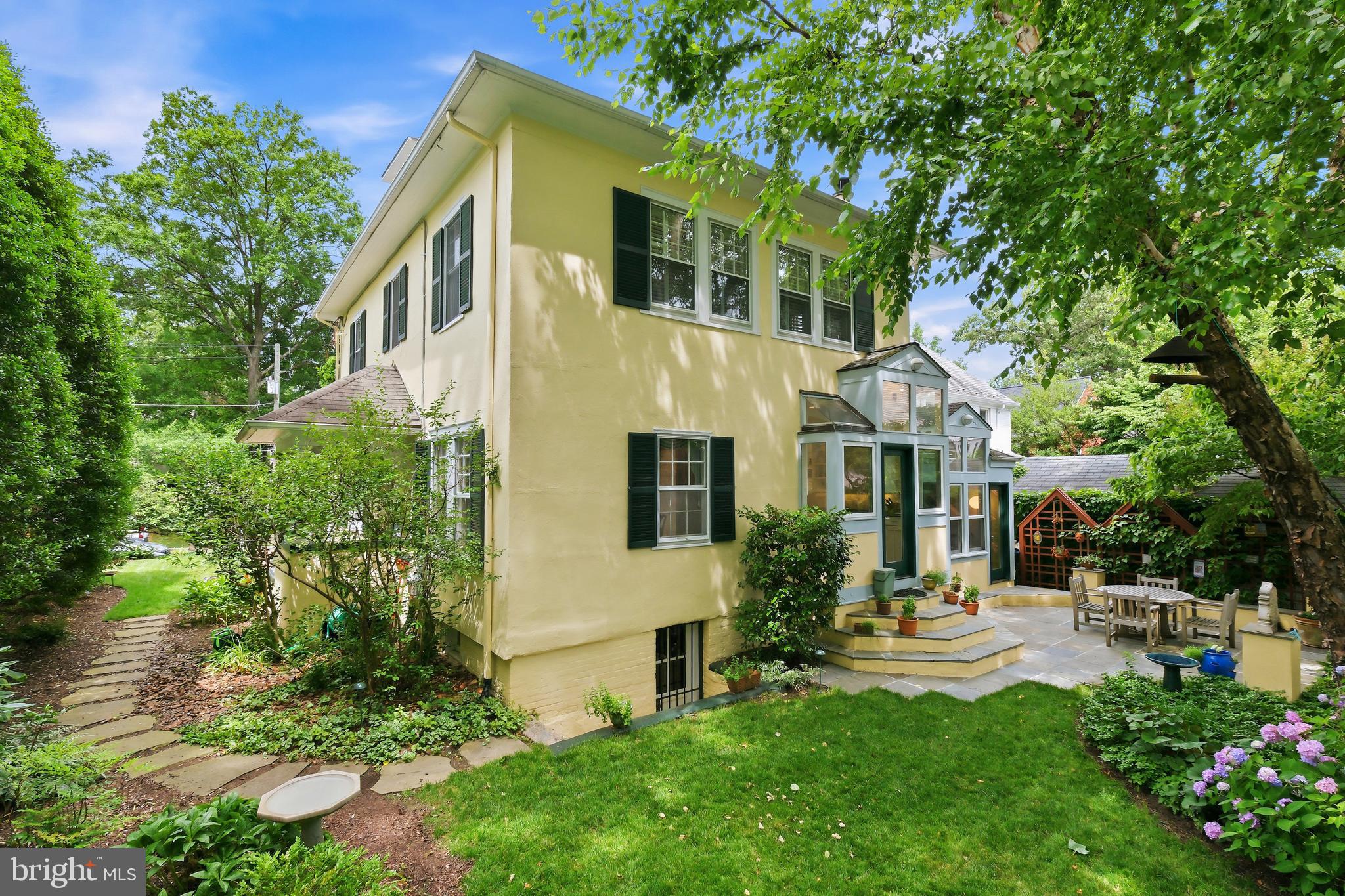 CHEVY CHASE - Residential