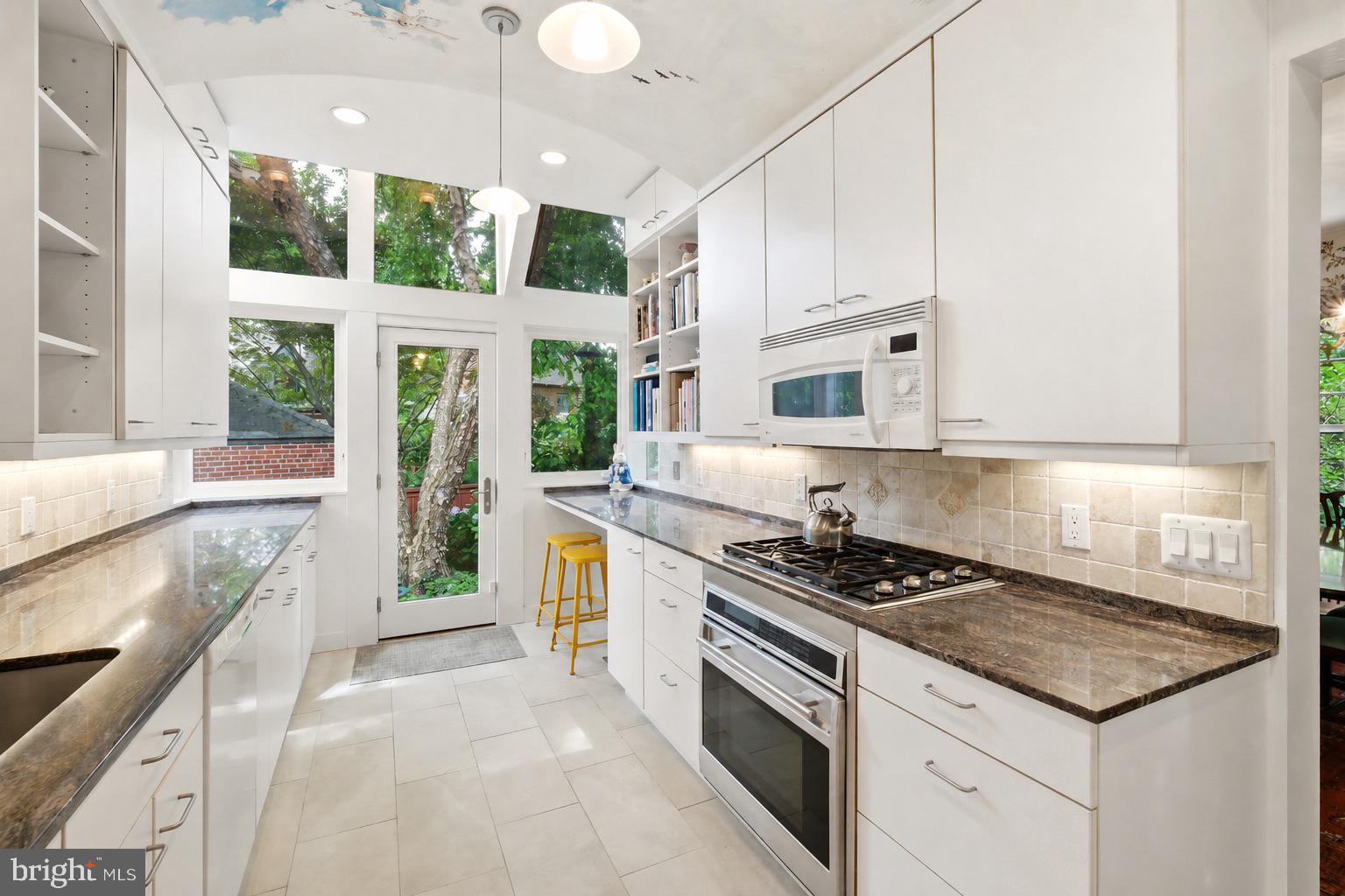 CHEVY CHASE - Residential