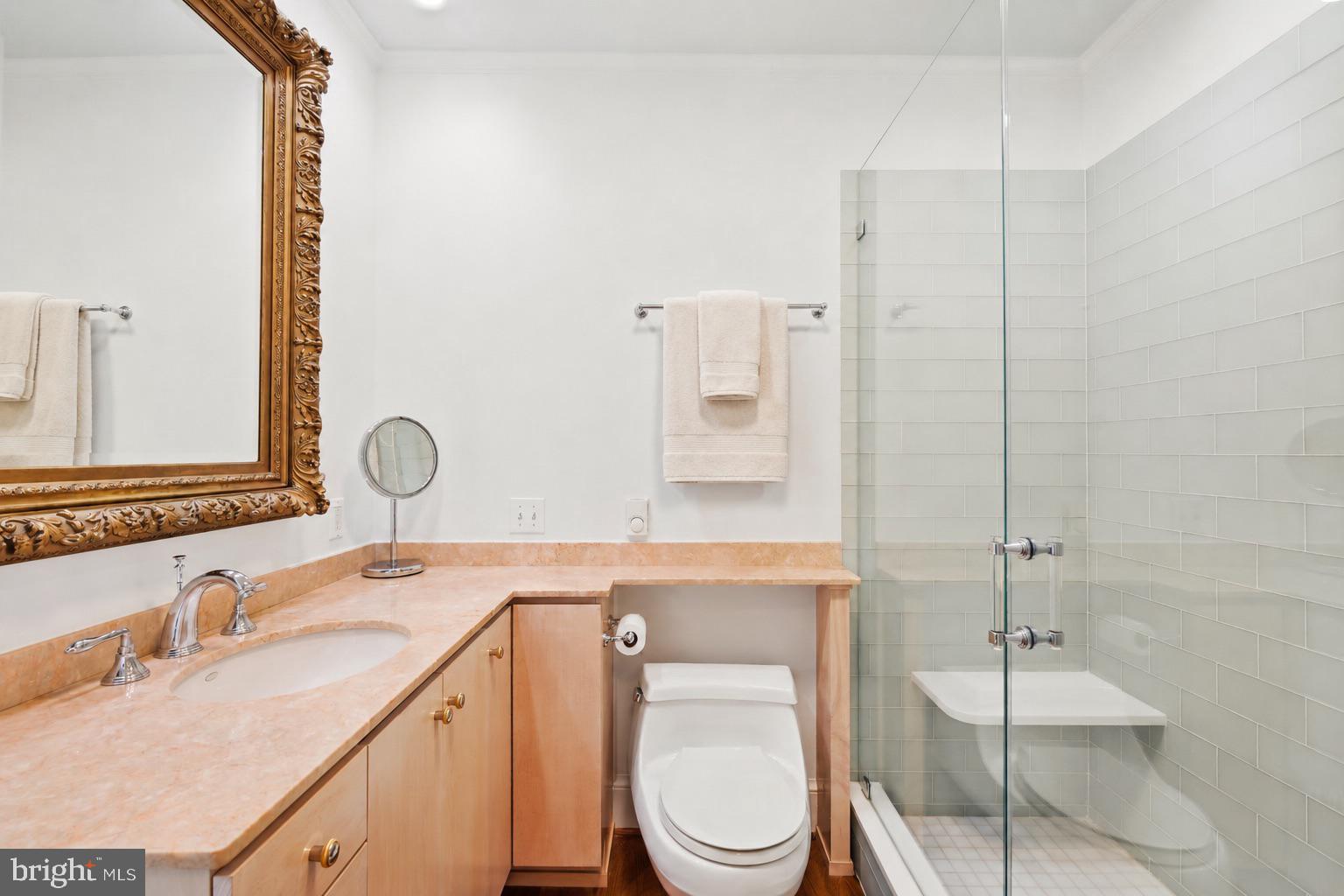 CHEVY CHASE - Residential
