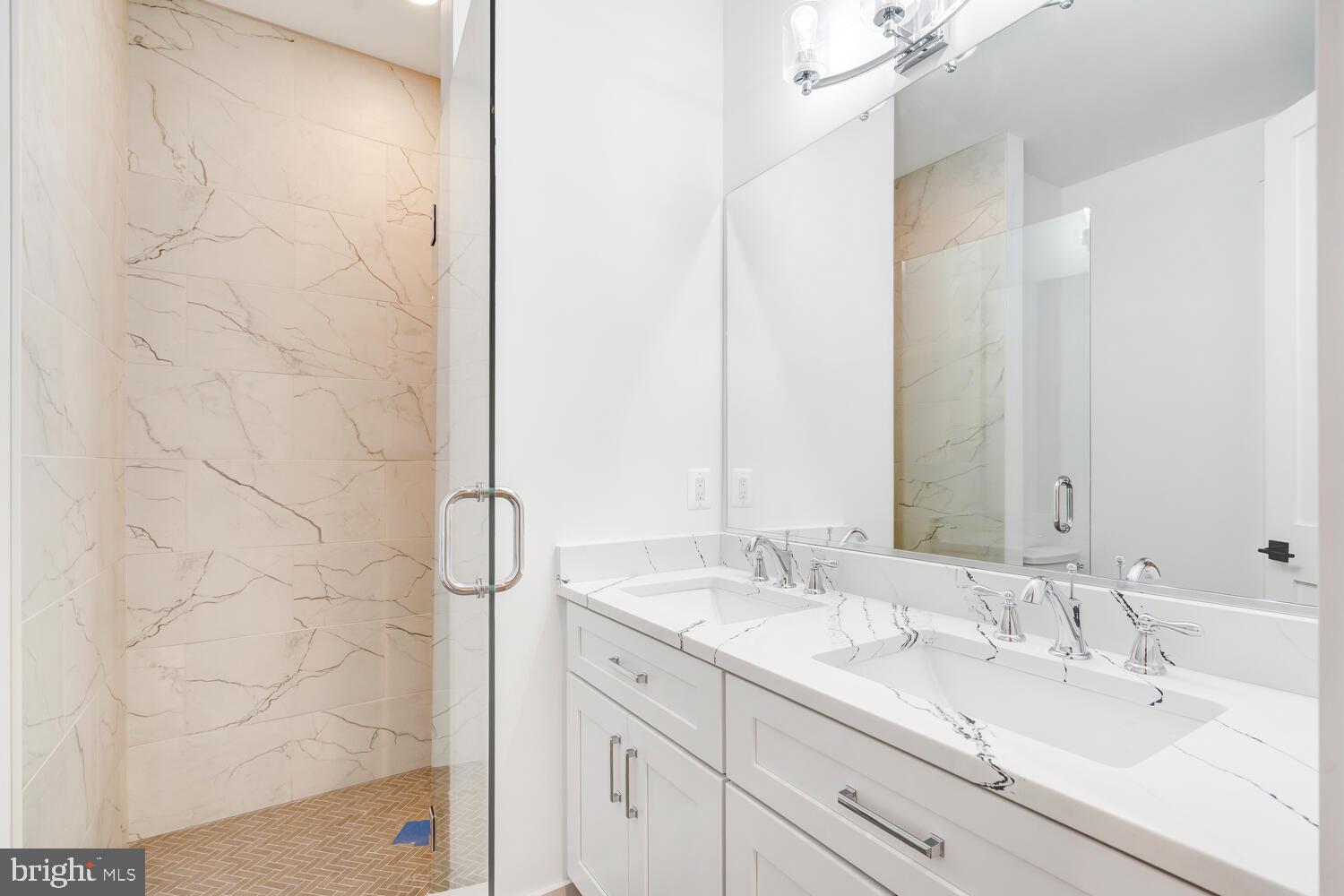BELMONT - Residential