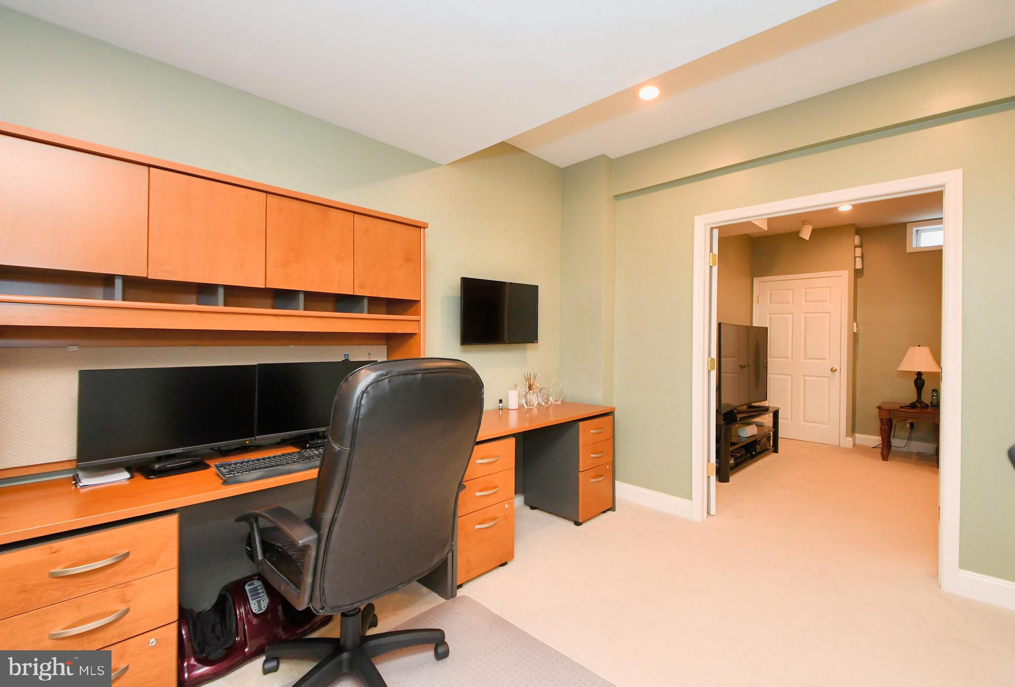 HORSHAM CHASE - Residential
