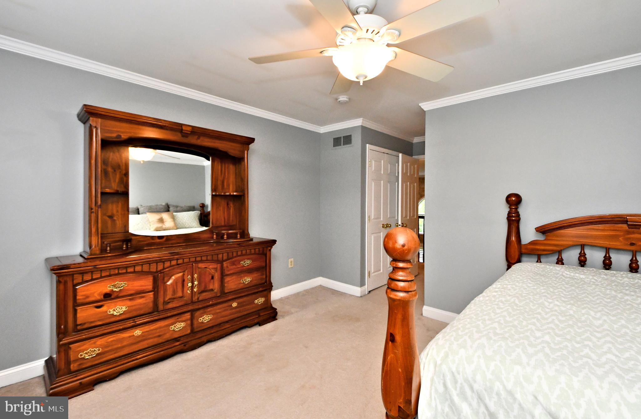 HORSHAM CHASE - Residential