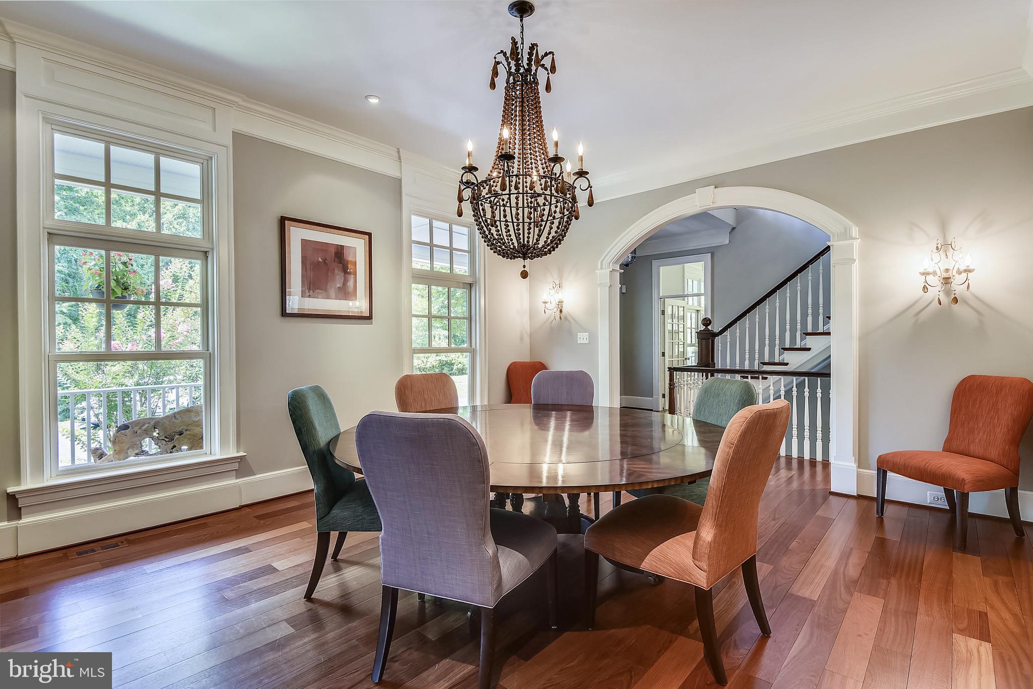 NEAR CLIFTON - Residential