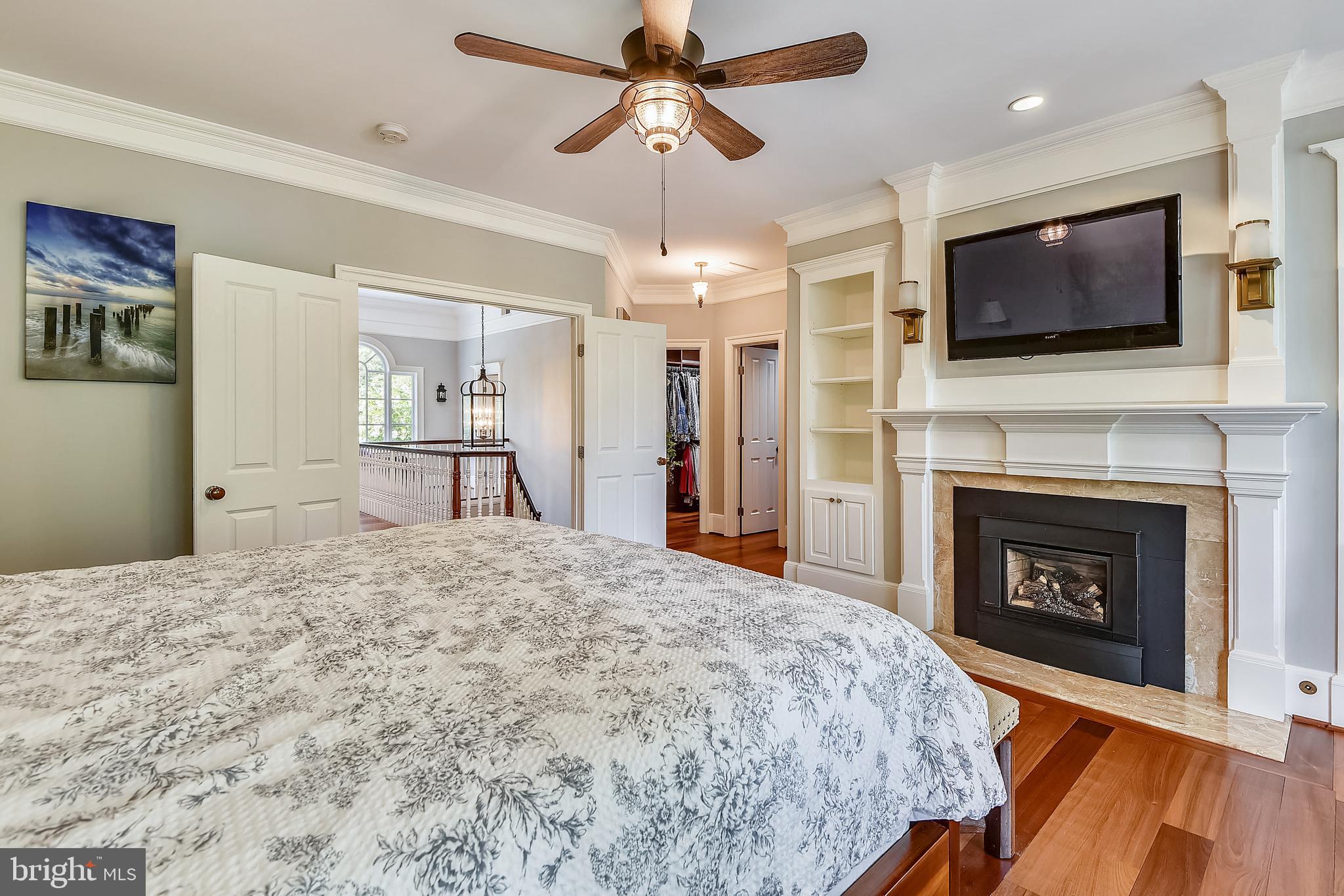 NEAR CLIFTON - Residential