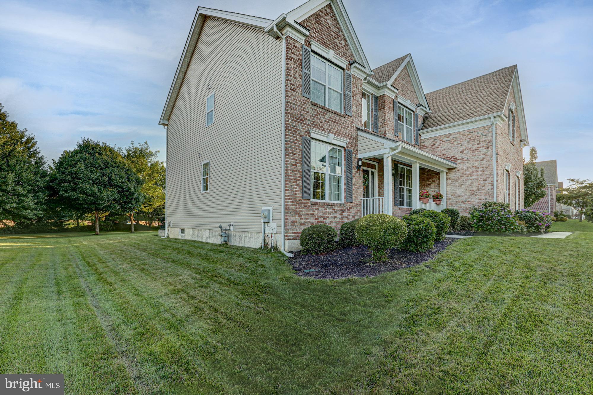RED LION CHASE - Residential