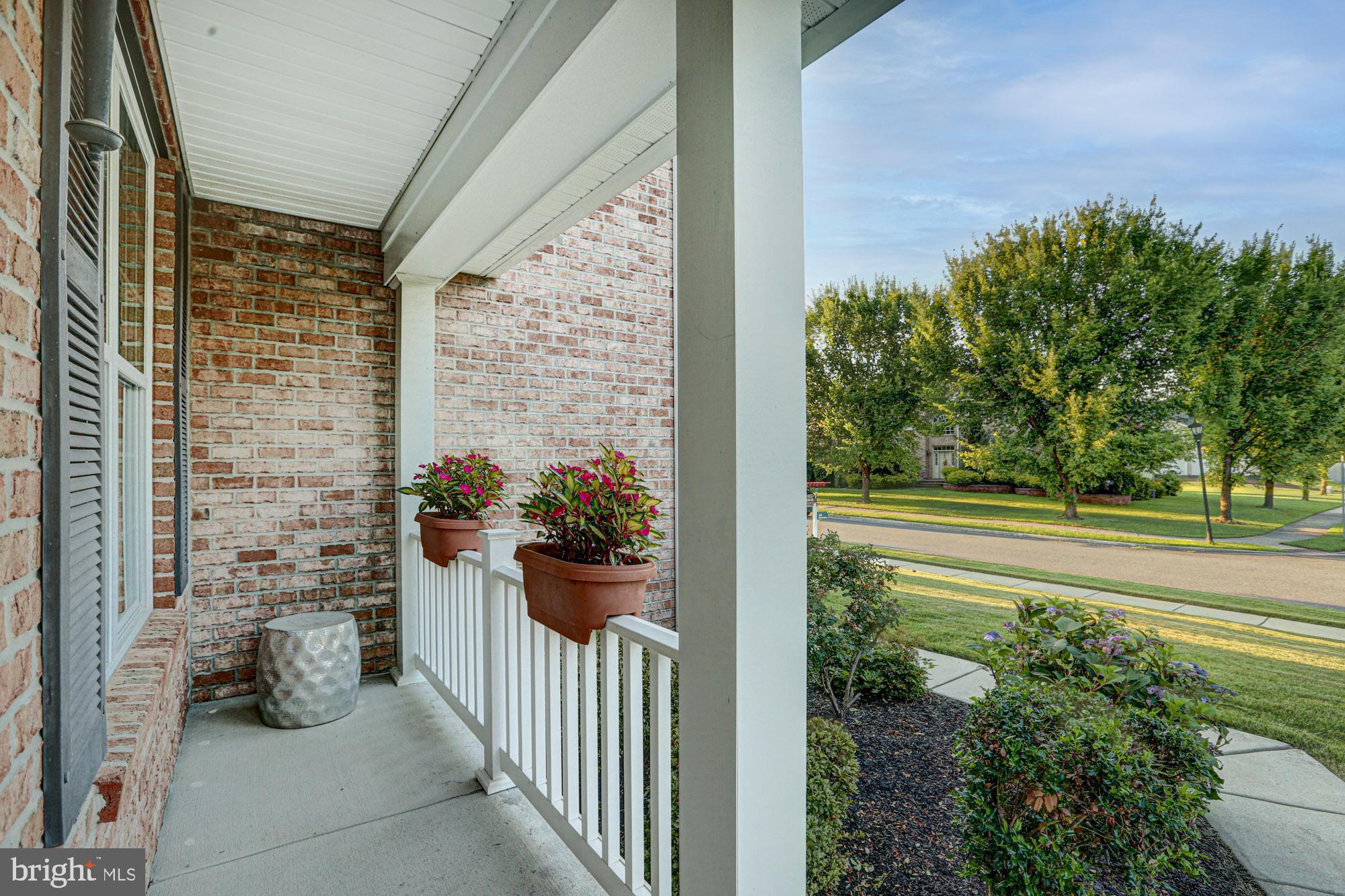 RED LION CHASE - Residential