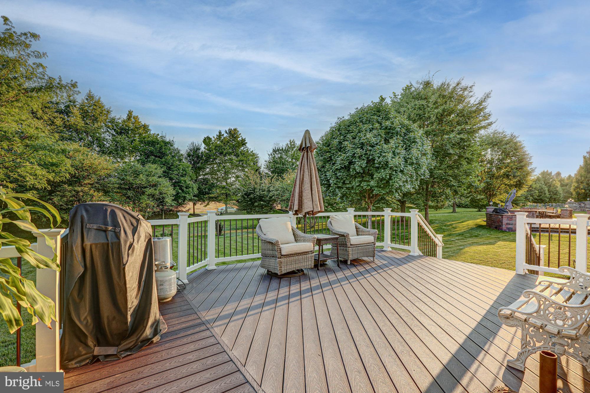 RED LION CHASE - Residential
