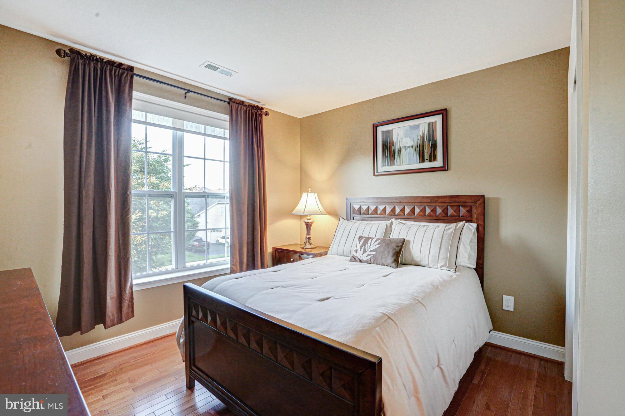 RED LION CHASE - Residential