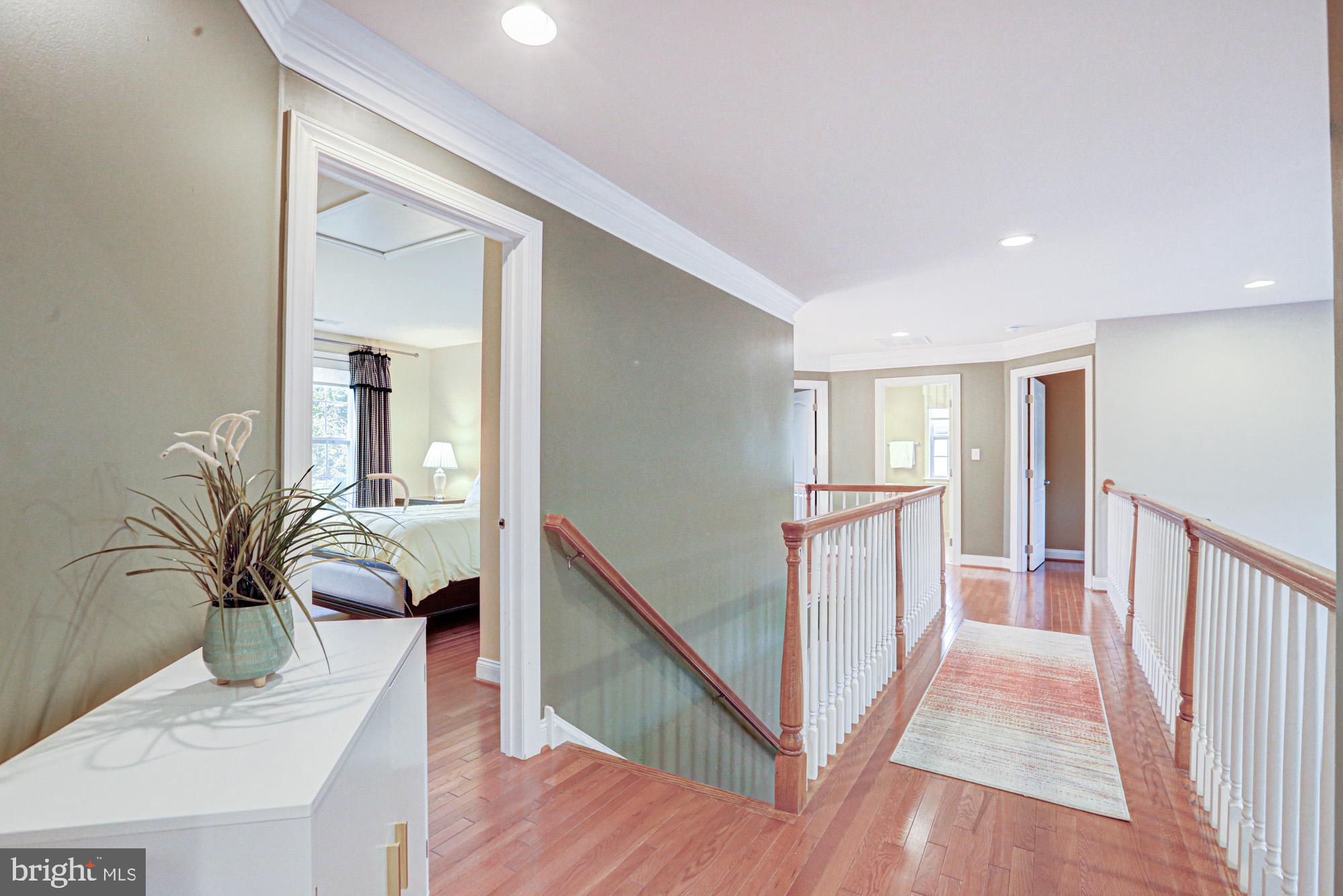 RED LION CHASE - Residential