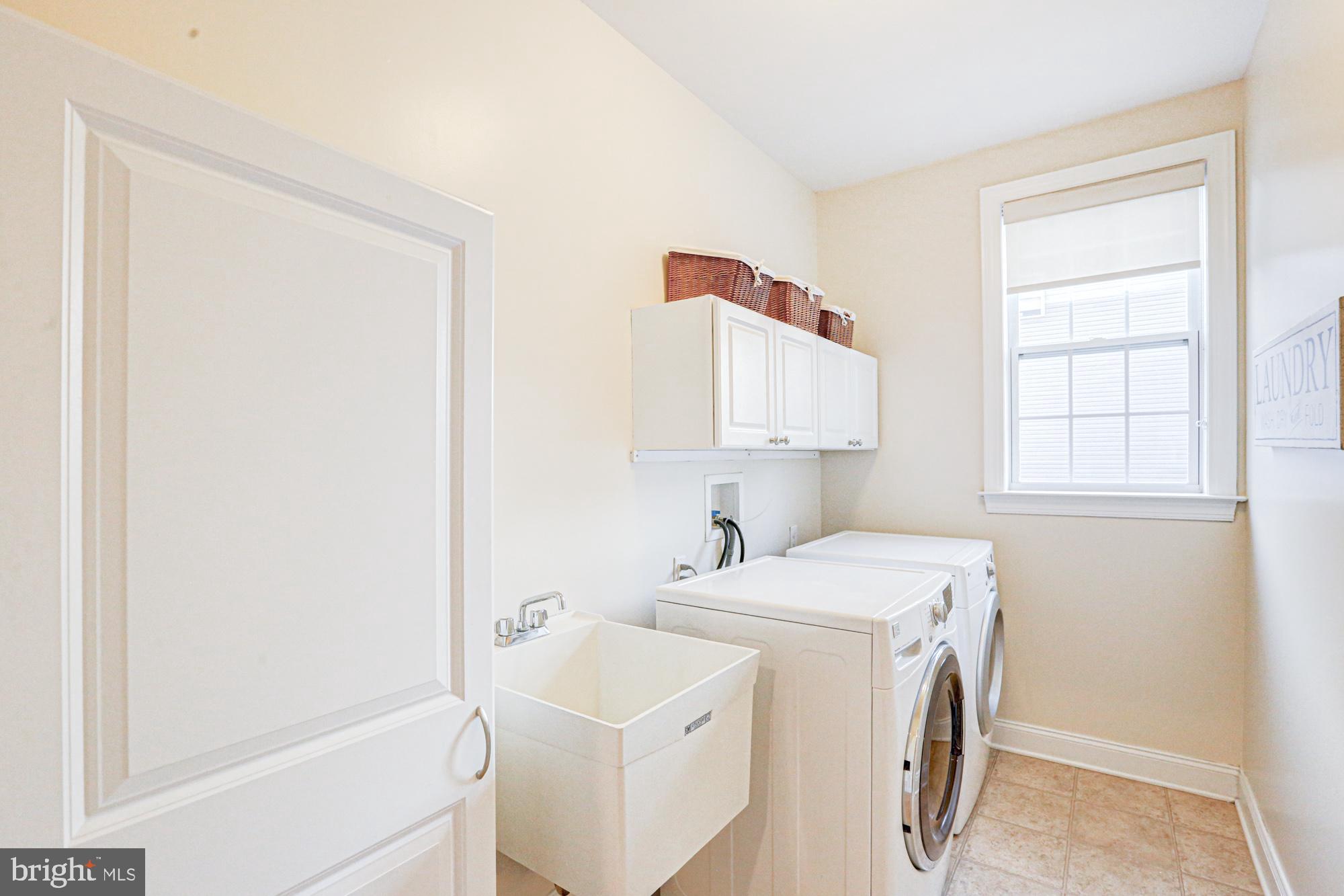 RED LION CHASE - Residential