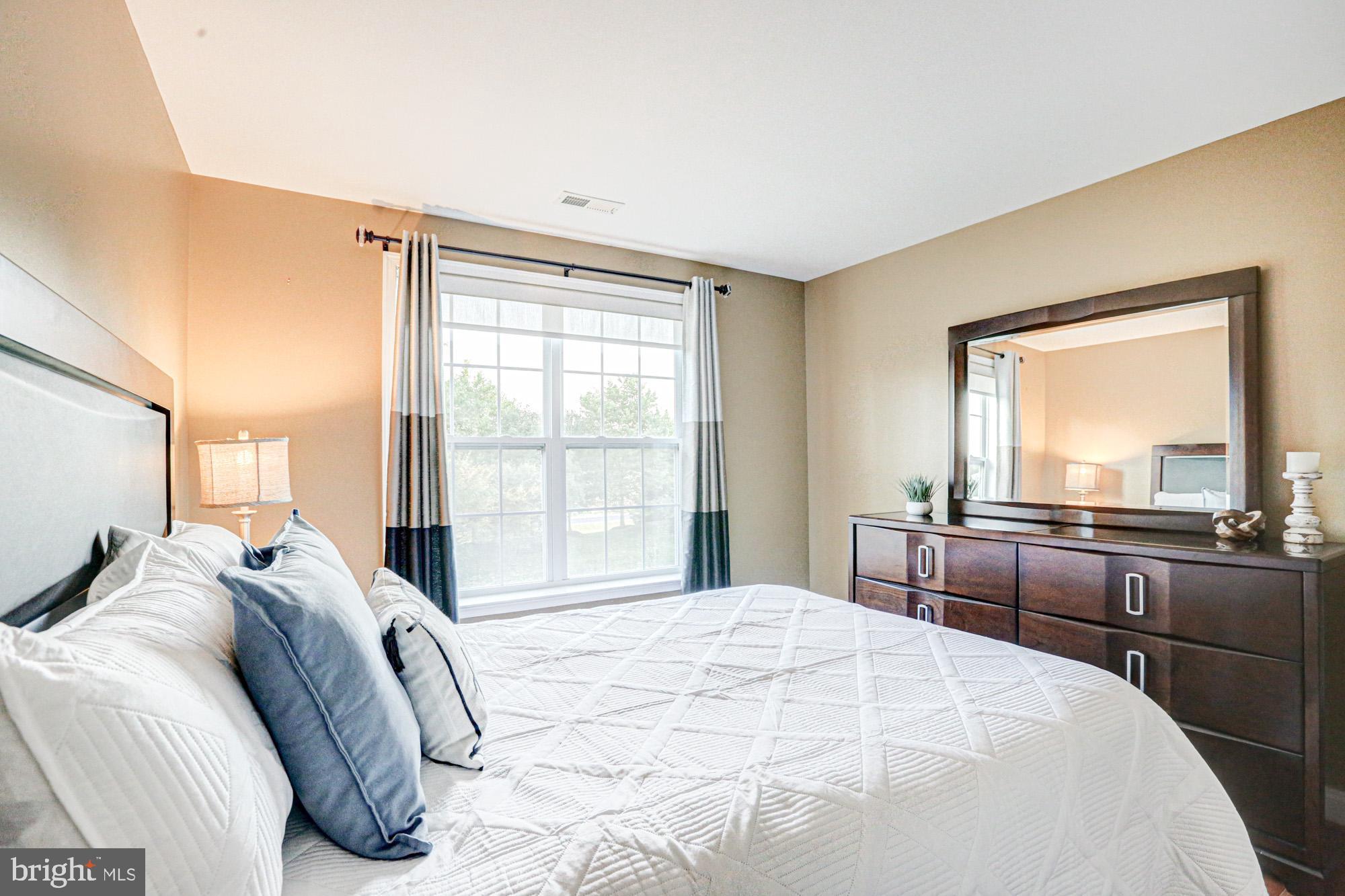 RED LION CHASE - Residential
