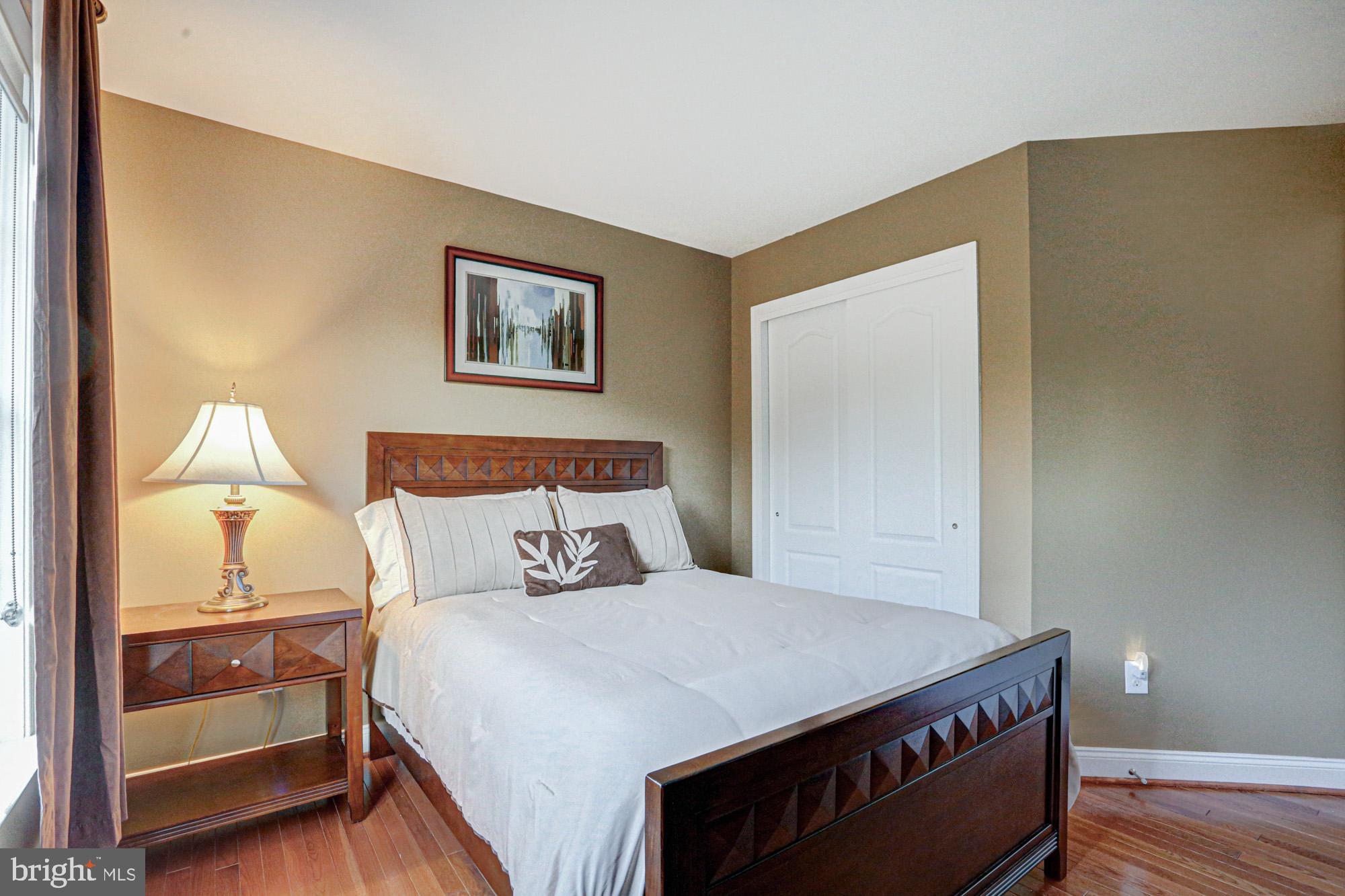RED LION CHASE - Residential