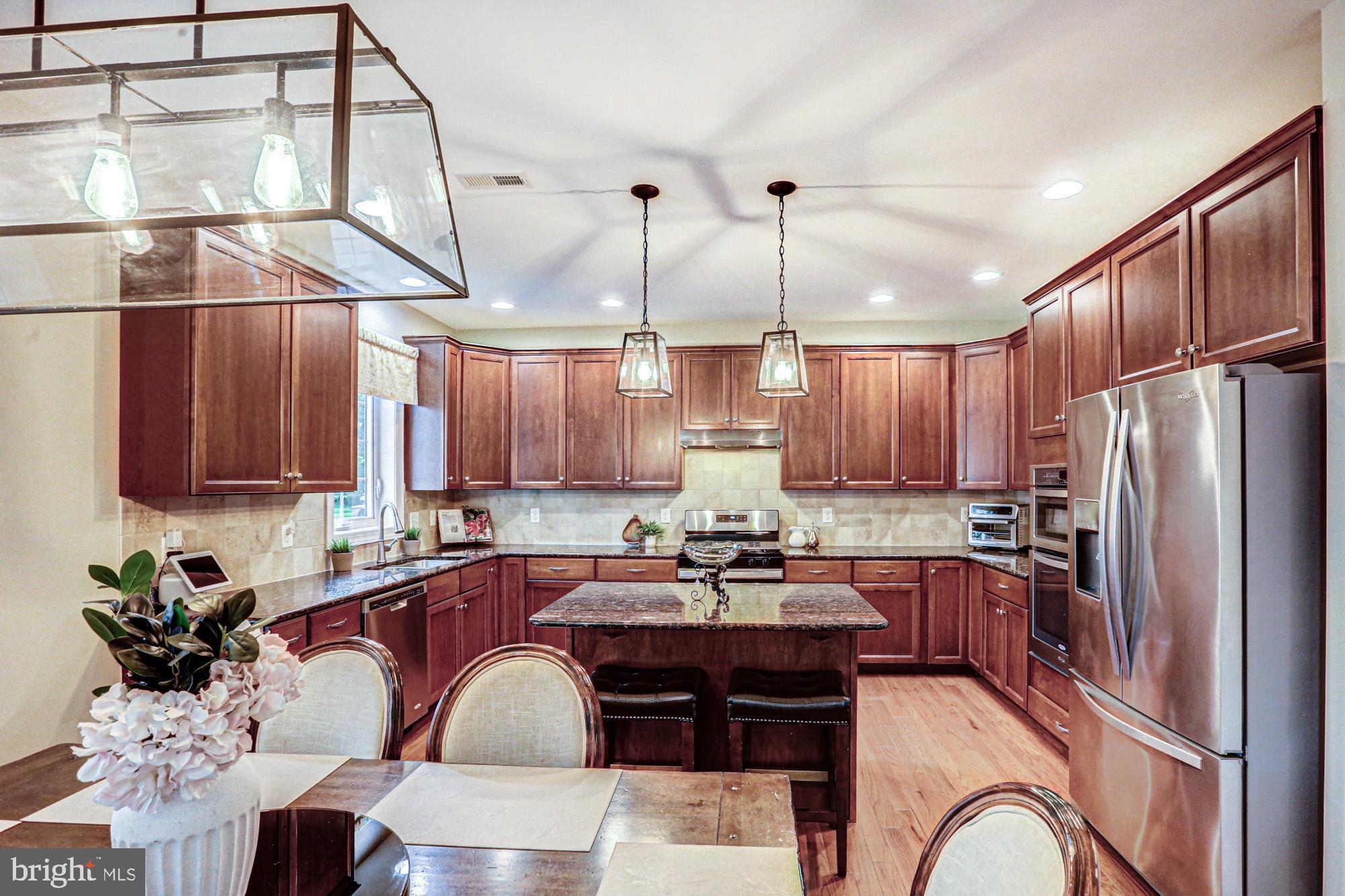 RED LION CHASE - Residential