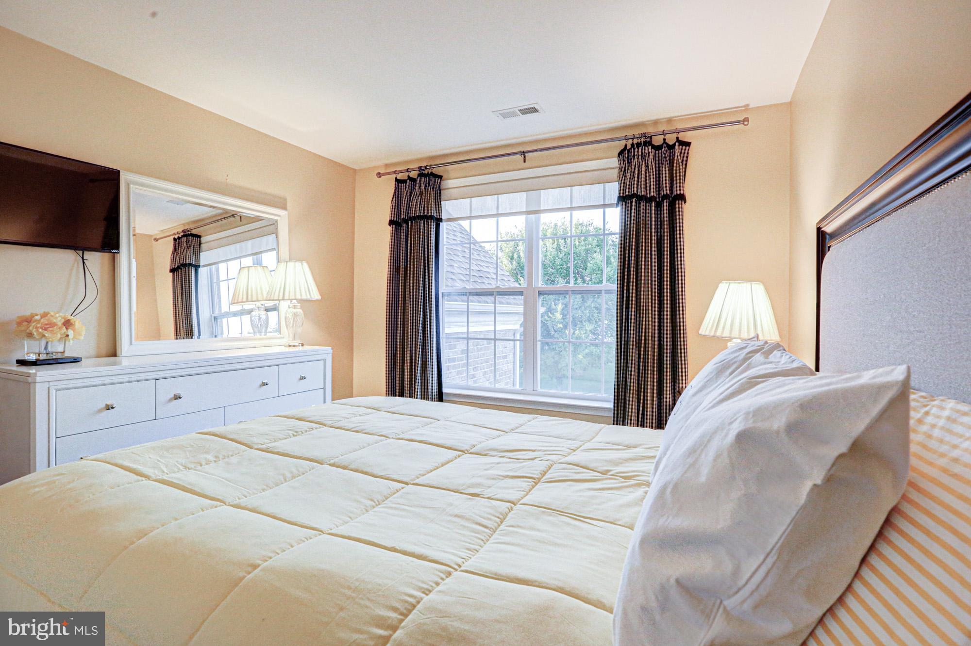 RED LION CHASE - Residential