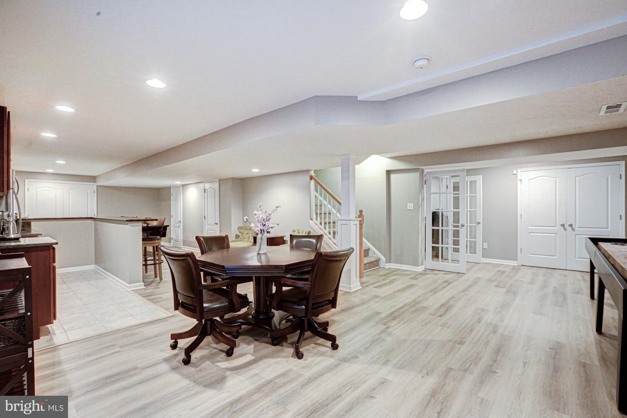 RED LION CHASE - Residential