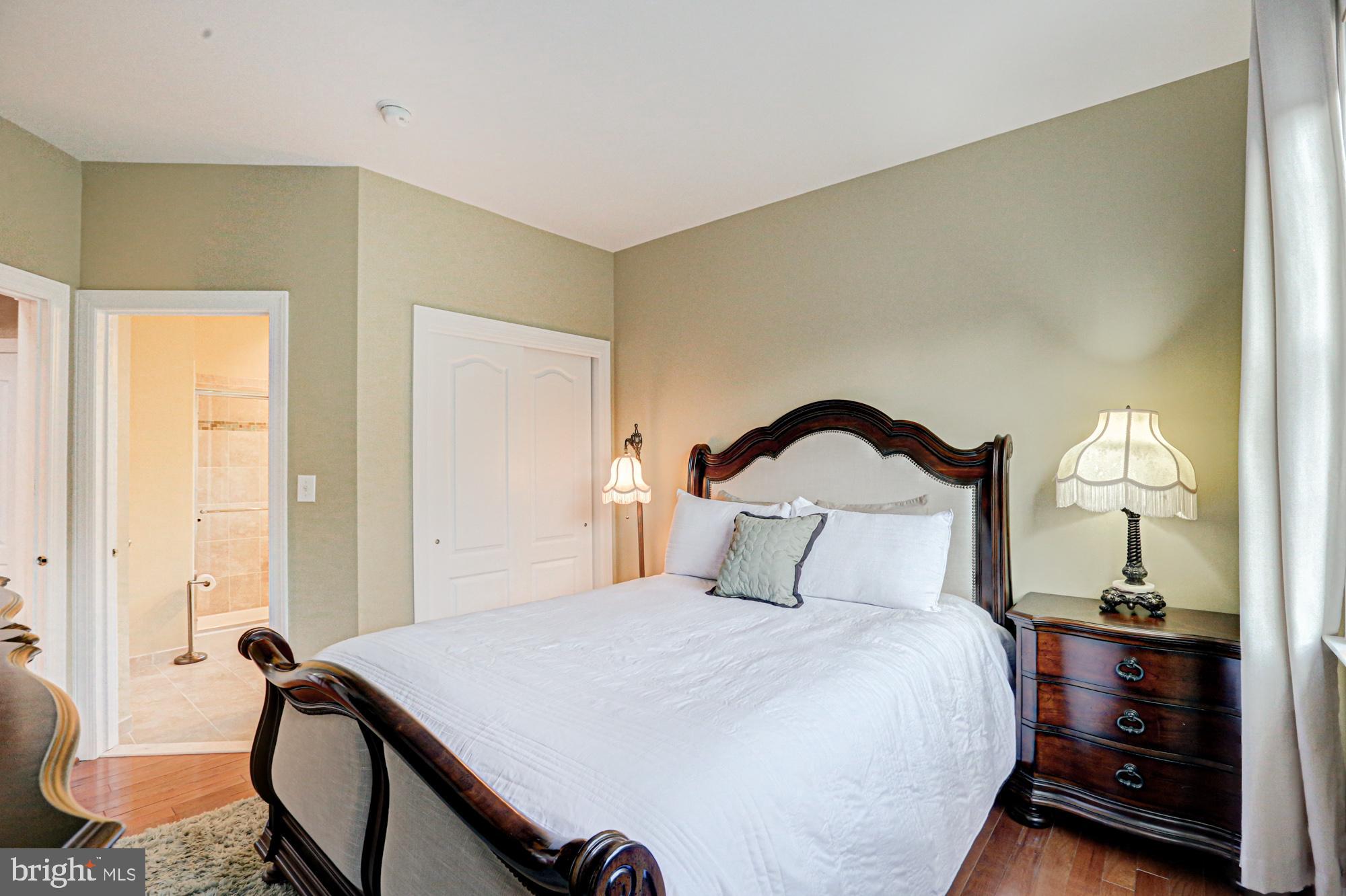 RED LION CHASE - Residential