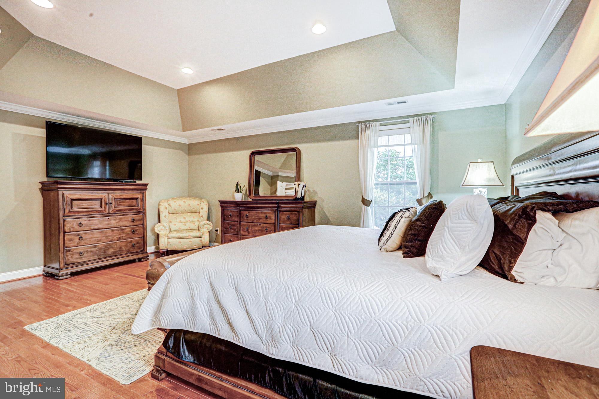 RED LION CHASE - Residential