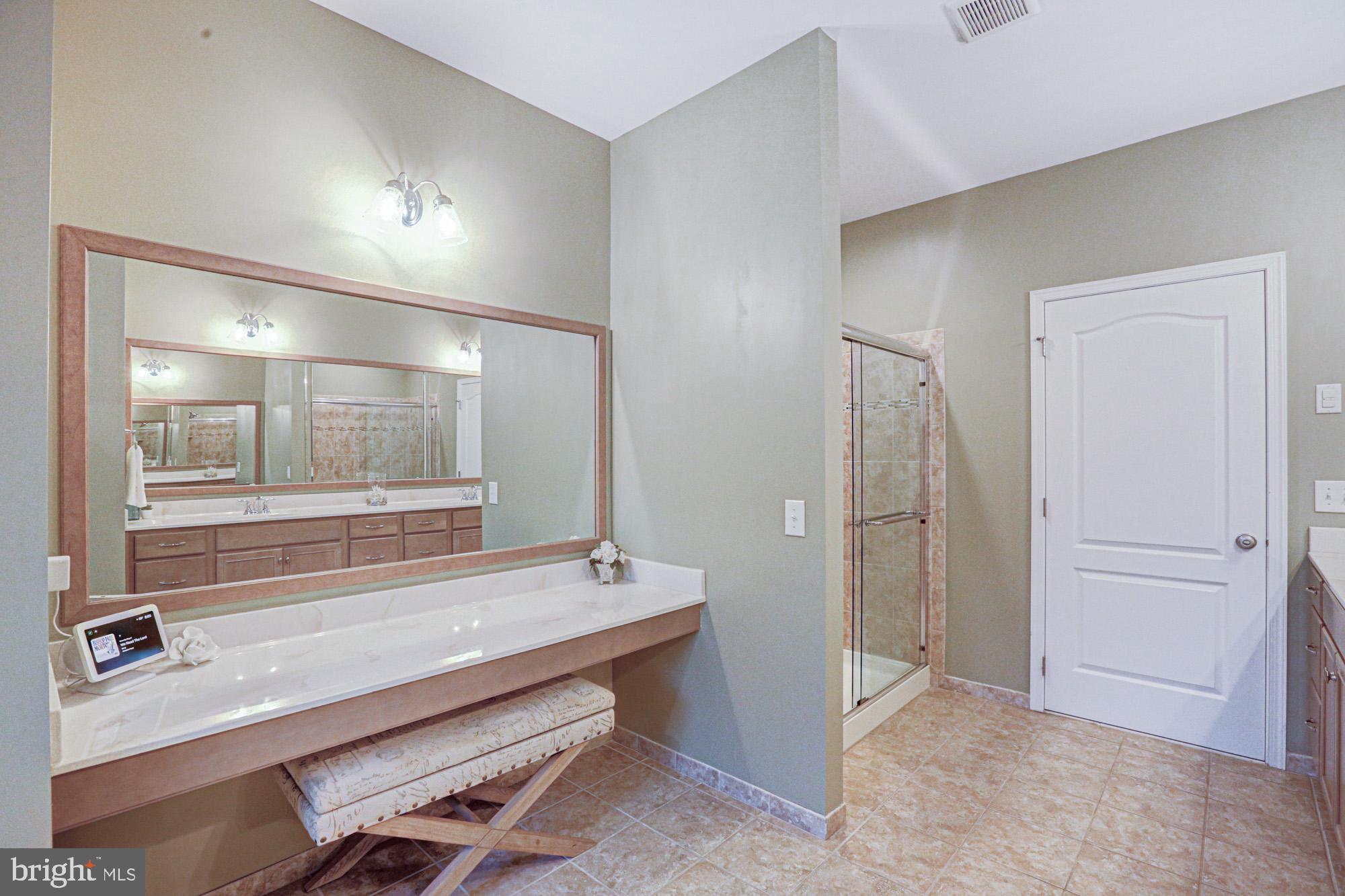 RED LION CHASE - Residential