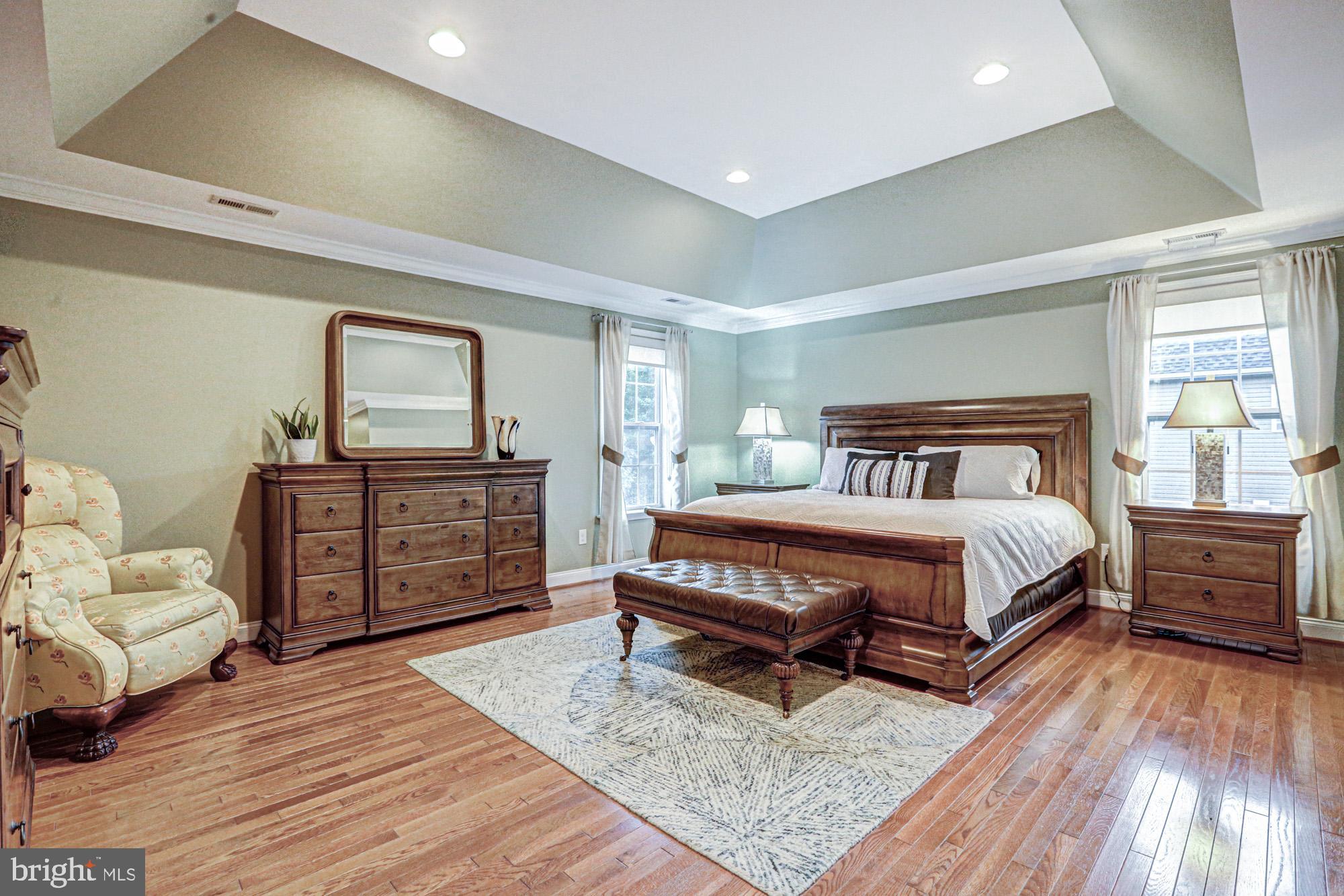 RED LION CHASE - Residential
