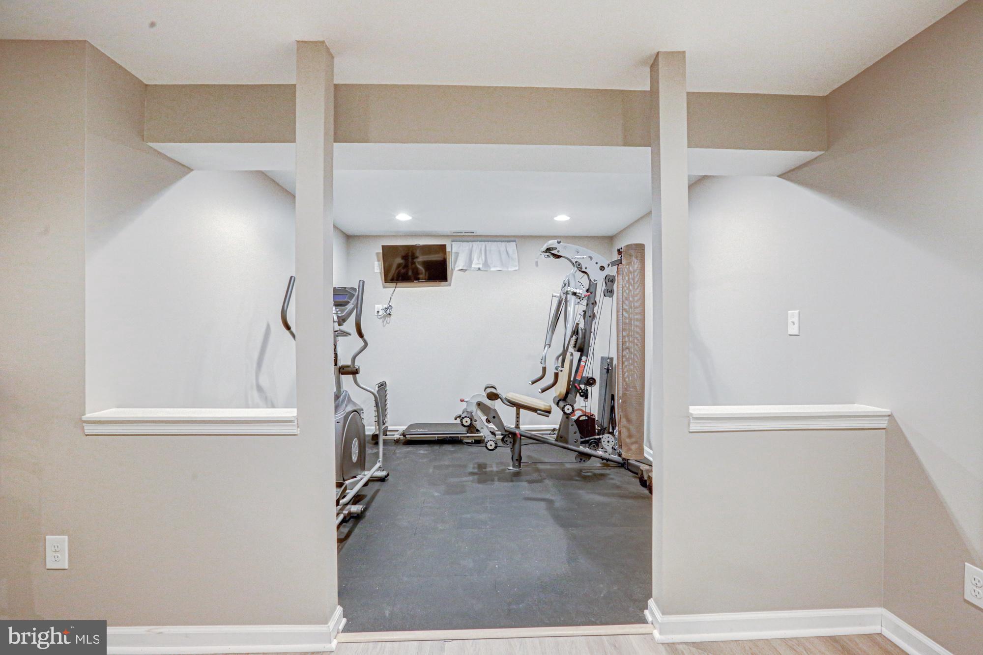 RED LION CHASE - Residential