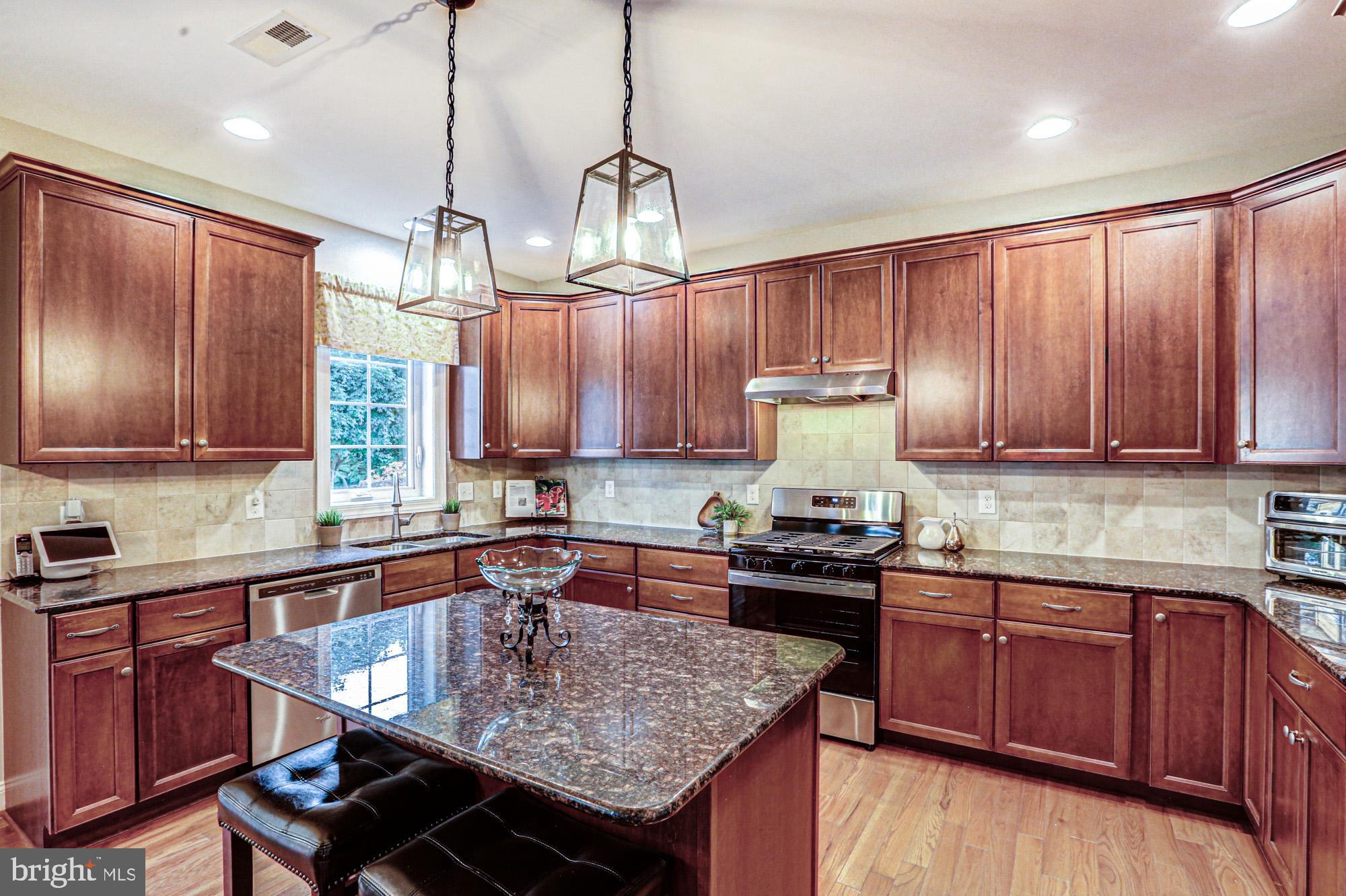 RED LION CHASE - Residential