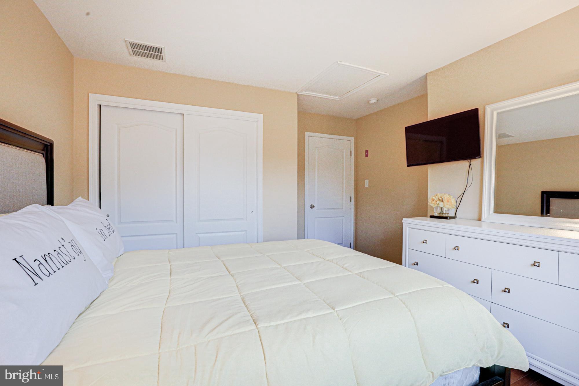 RED LION CHASE - Residential