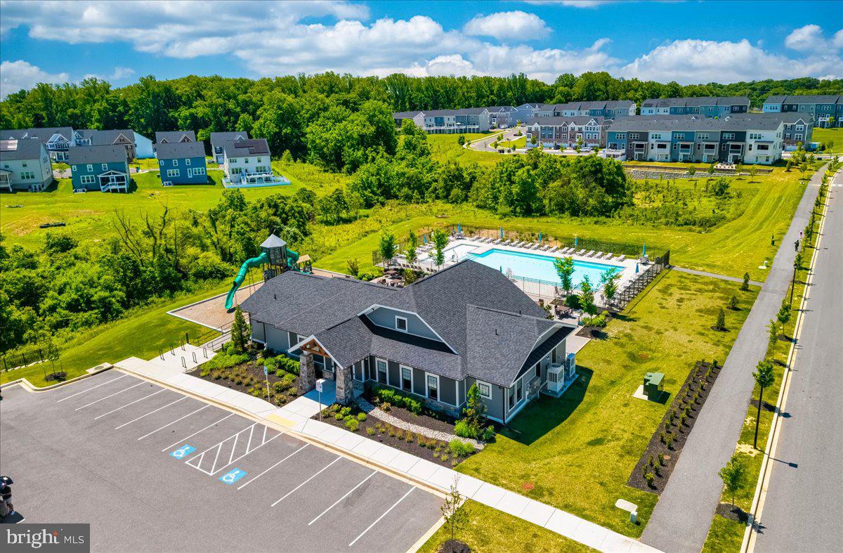 WELLINGTON FARMS - Residential