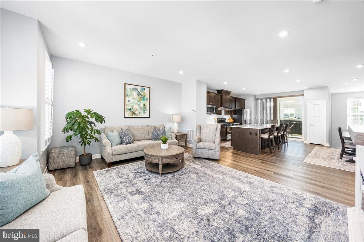 WELLINGTON FARMS - Residential