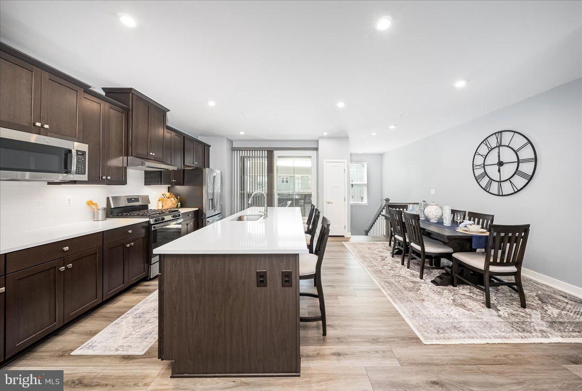 WELLINGTON FARMS - Residential