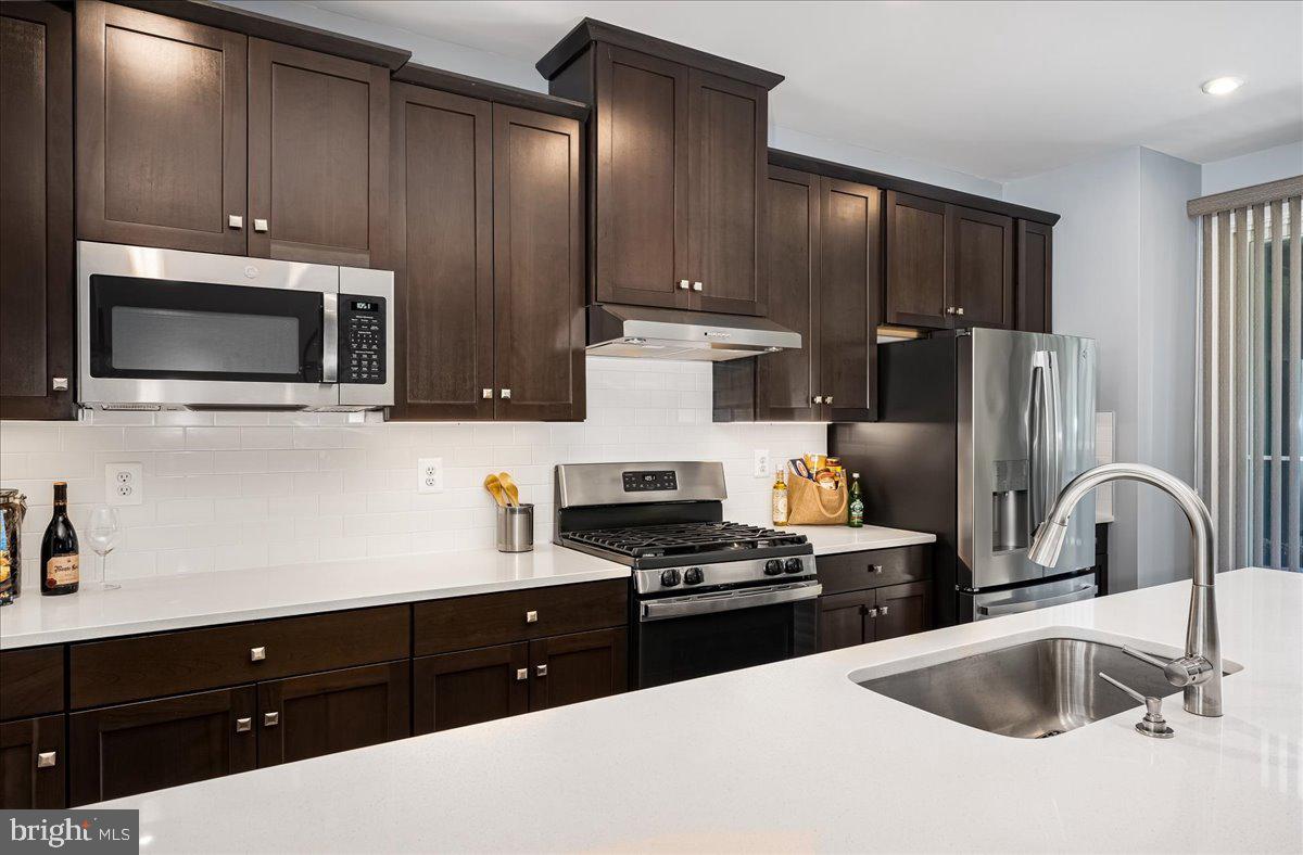WELLINGTON FARMS - Residential