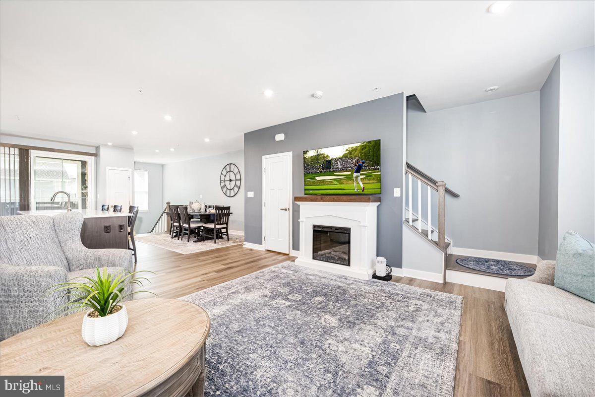 WELLINGTON FARMS - Residential