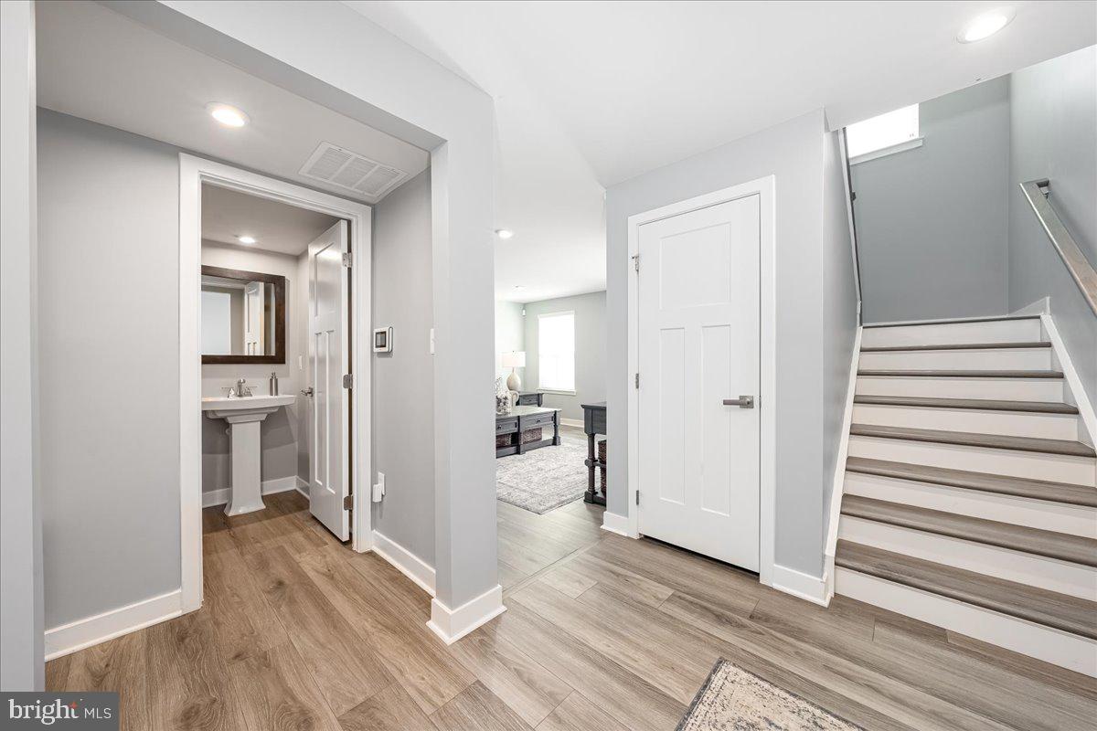 WELLINGTON FARMS - Residential