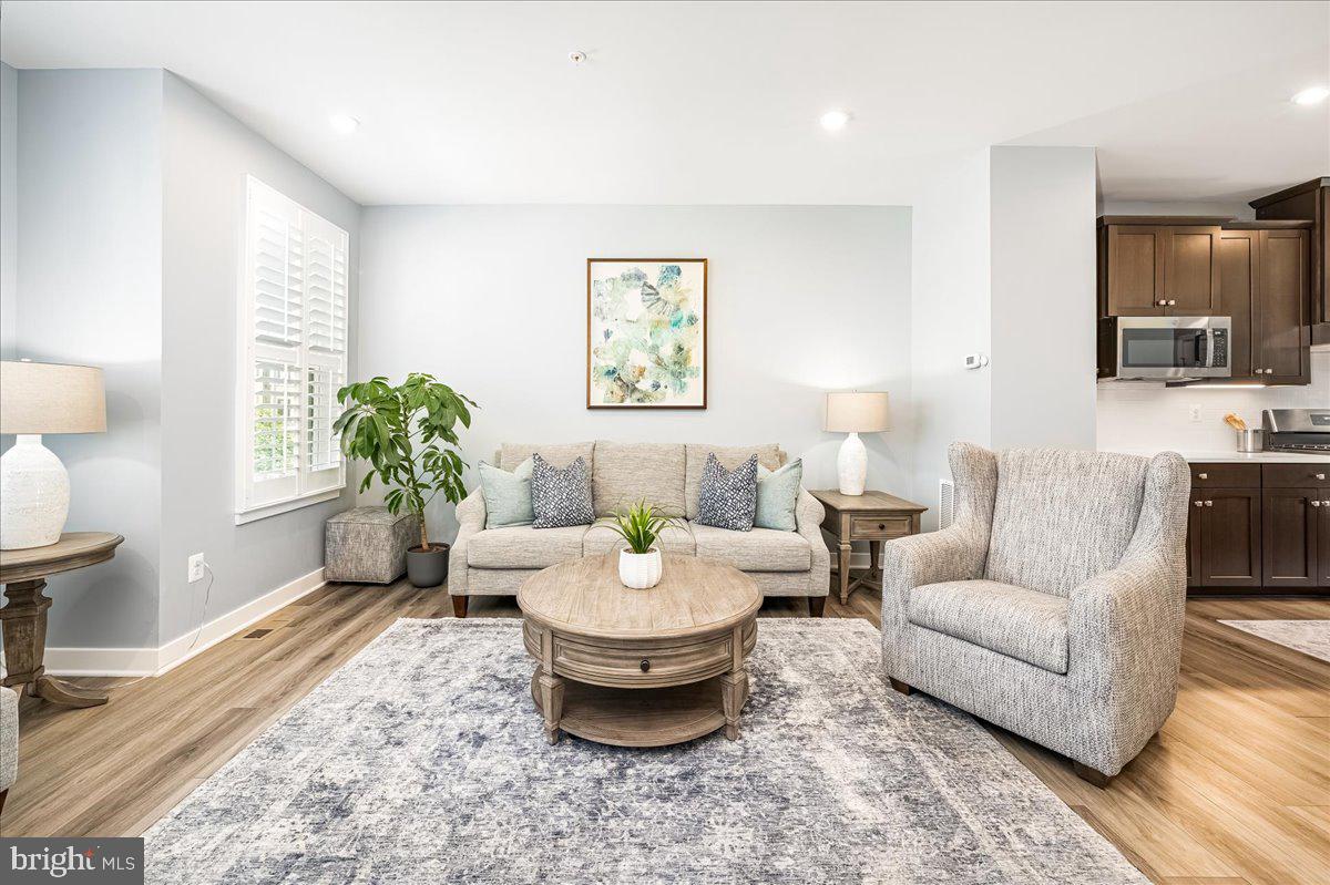 WELLINGTON FARMS - Residential