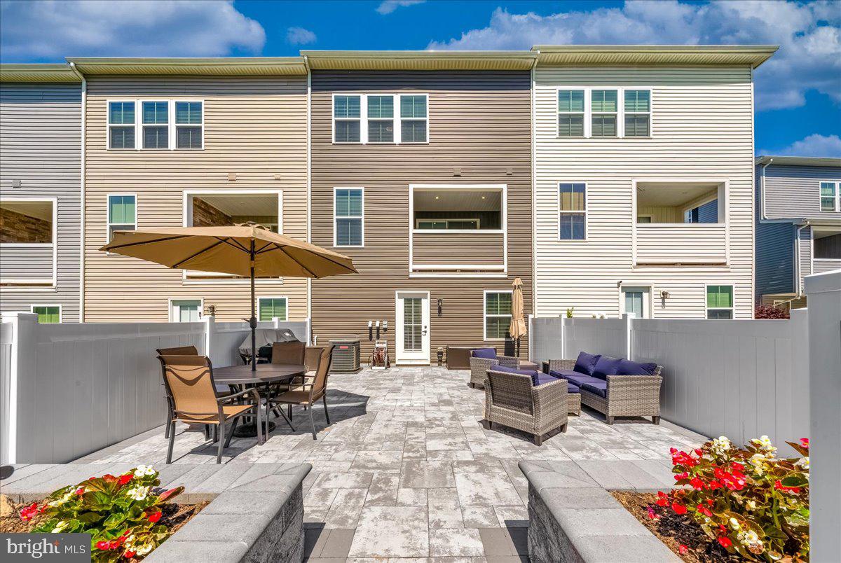 WELLINGTON FARMS - Residential