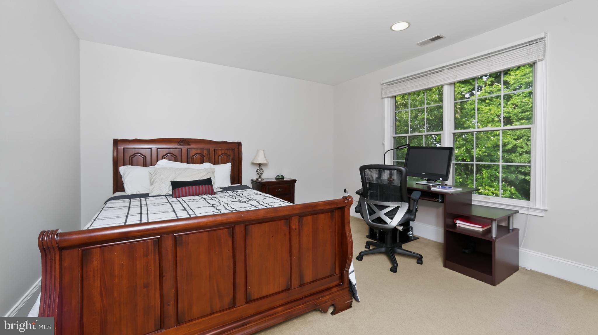 CHESTNUT RIDGE PRSRV - Residential