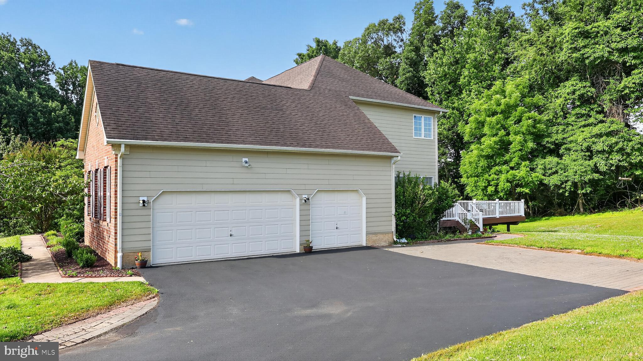 CHESTNUT RIDGE PRSRV - Residential