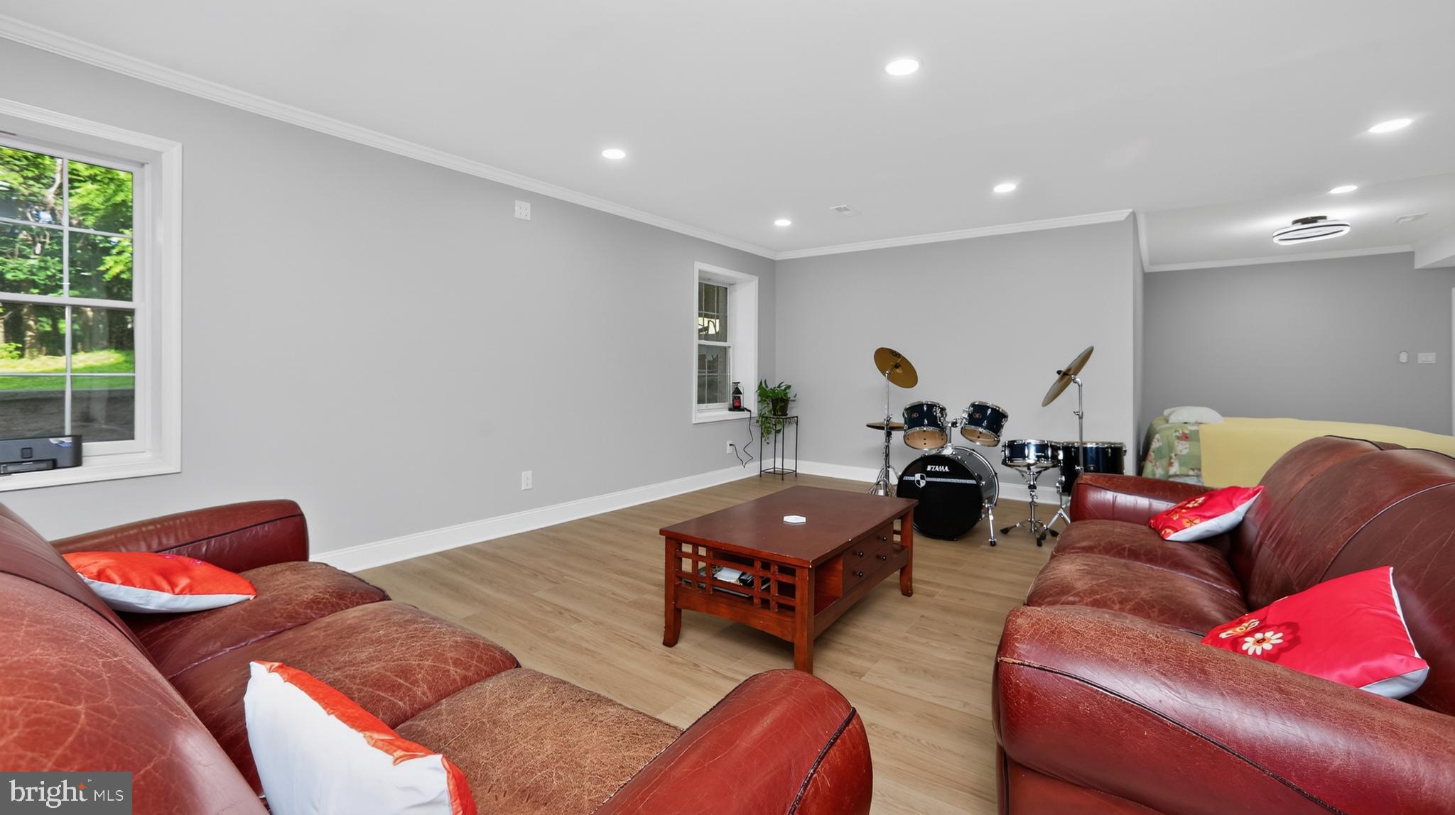 CHESTNUT RIDGE PRSRV - Residential