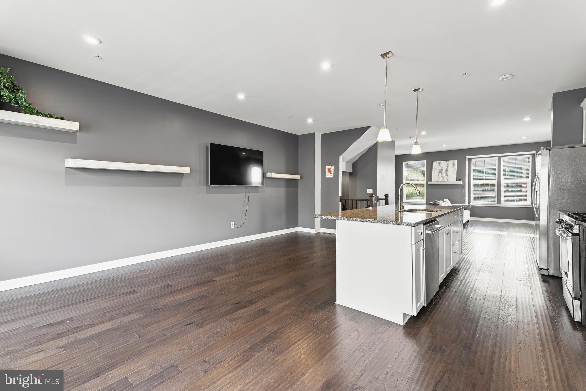 GREENLEIGH AT CROSSROADS - Residential