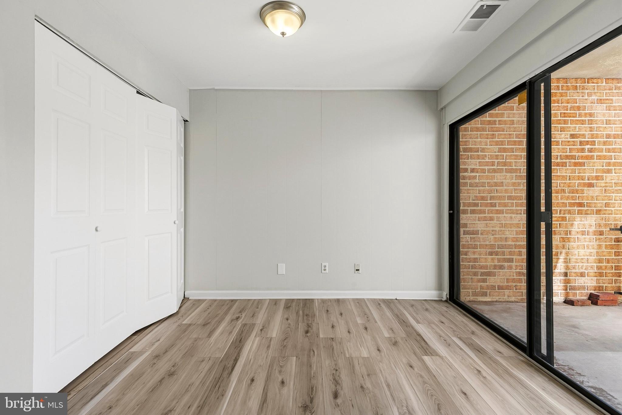 CHERRY GLEN CONDOS - Residential