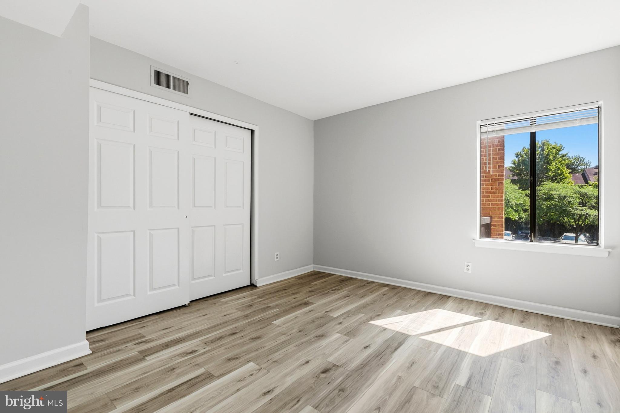 CHERRY GLEN CONDOS - Residential