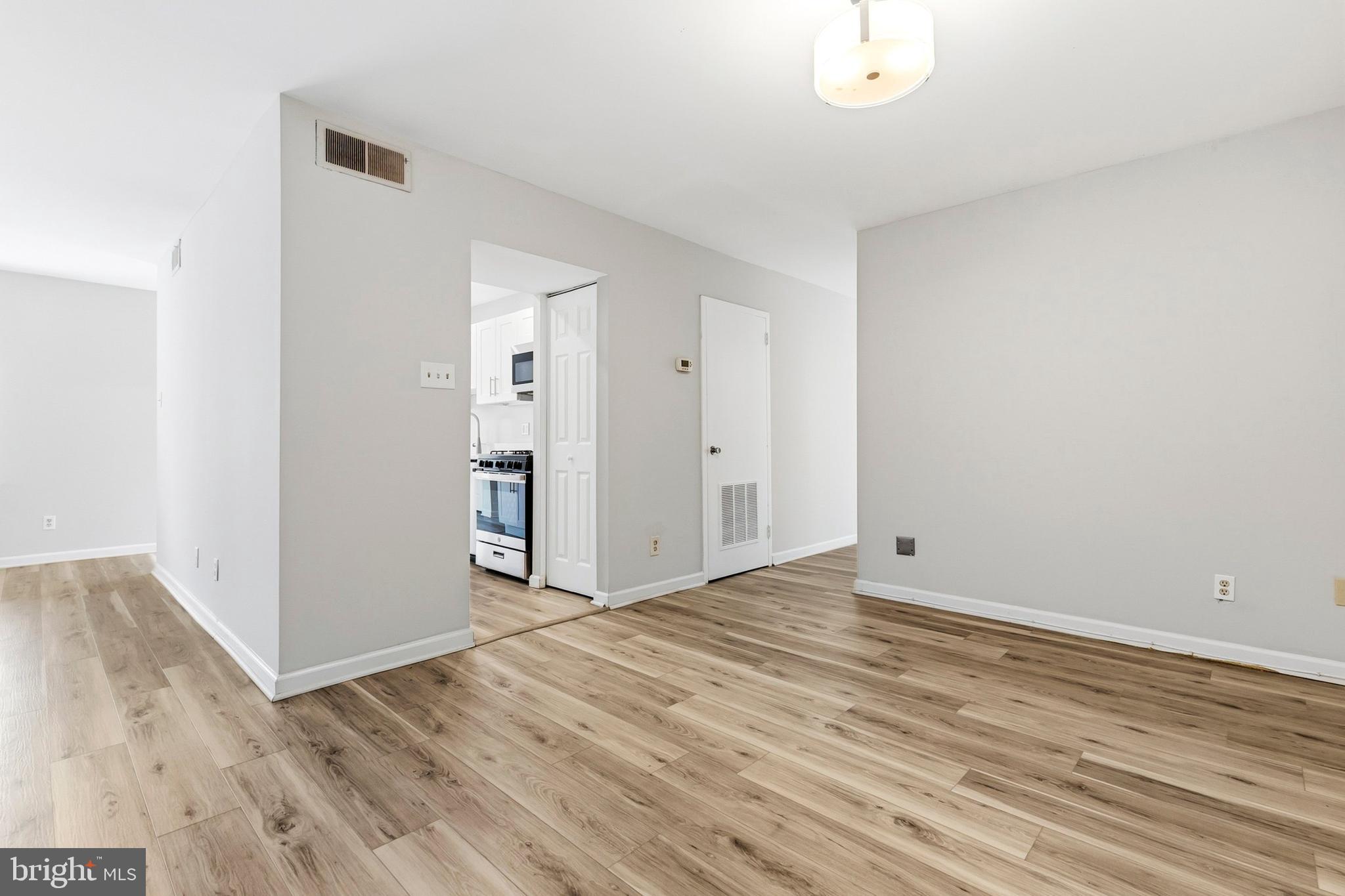 CHERRY GLEN CONDOS - Residential