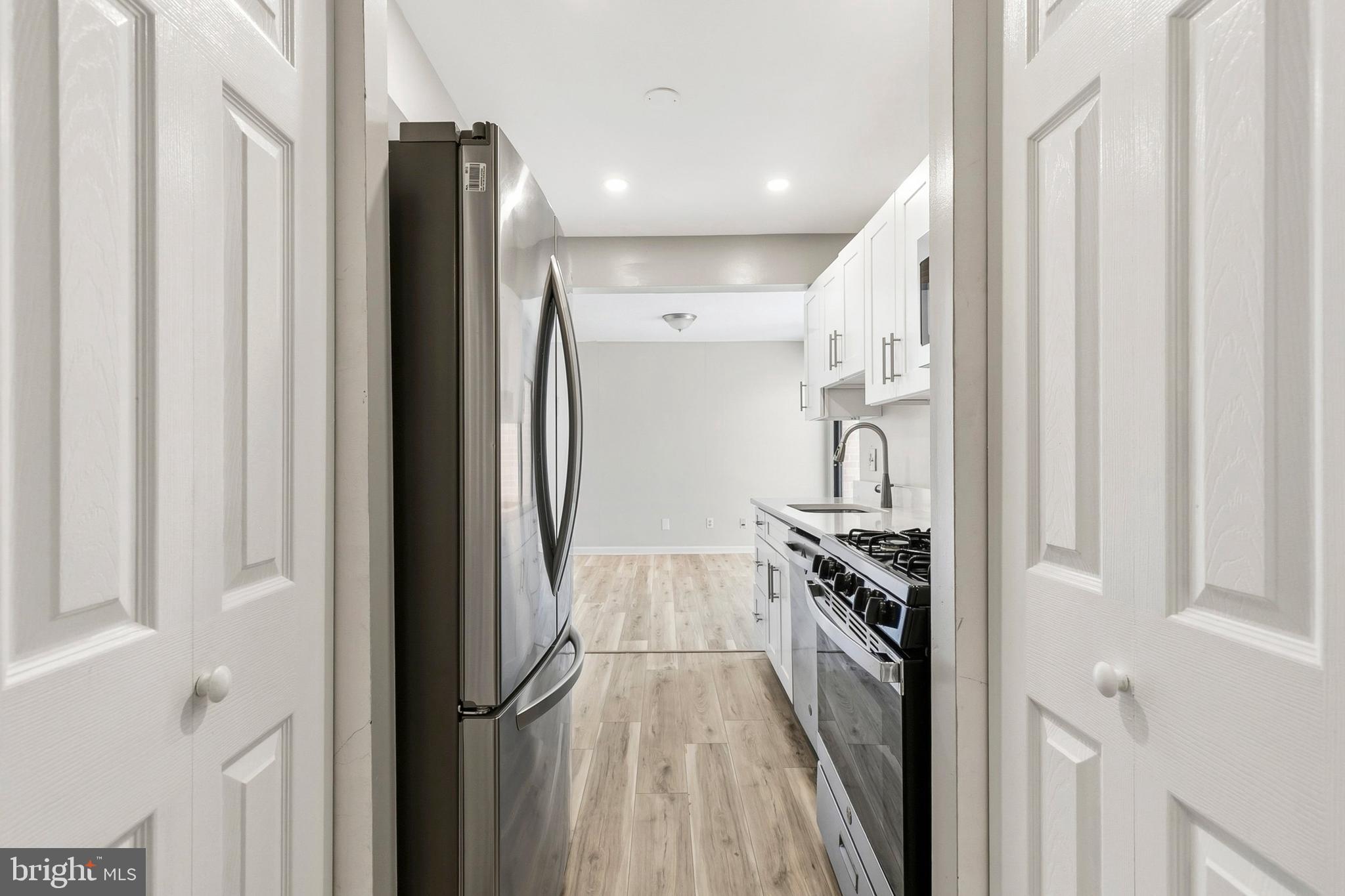CHERRY GLEN CONDOS - Residential