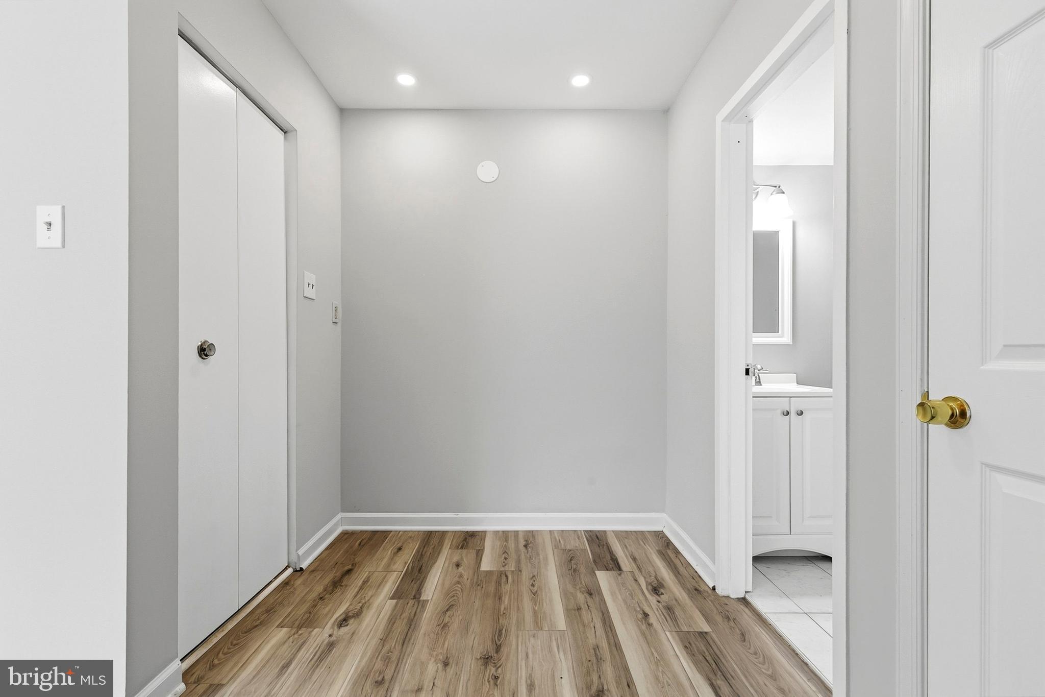 CHERRY GLEN CONDOS - Residential