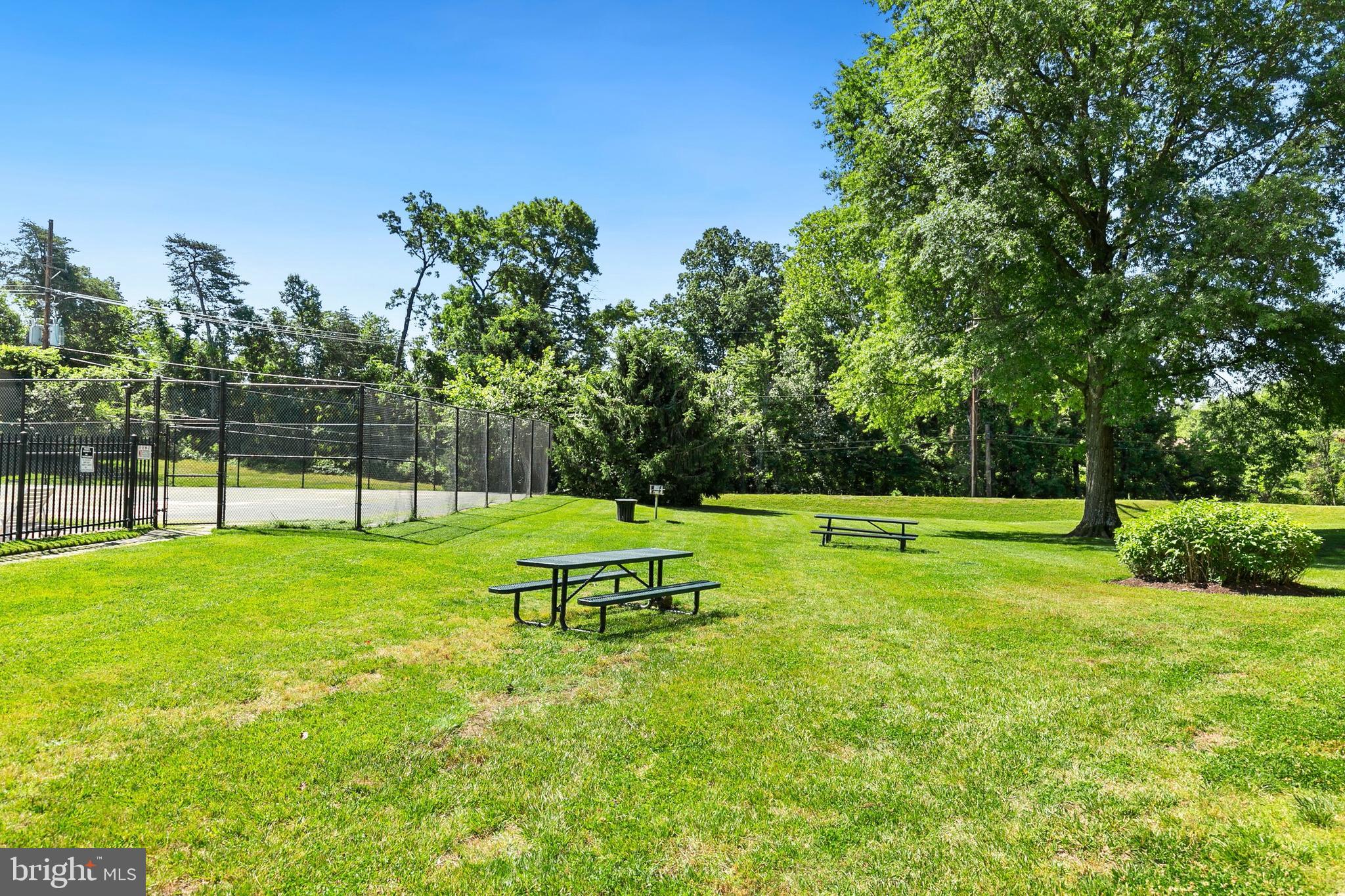 CHERRY GLEN CONDOS - Residential